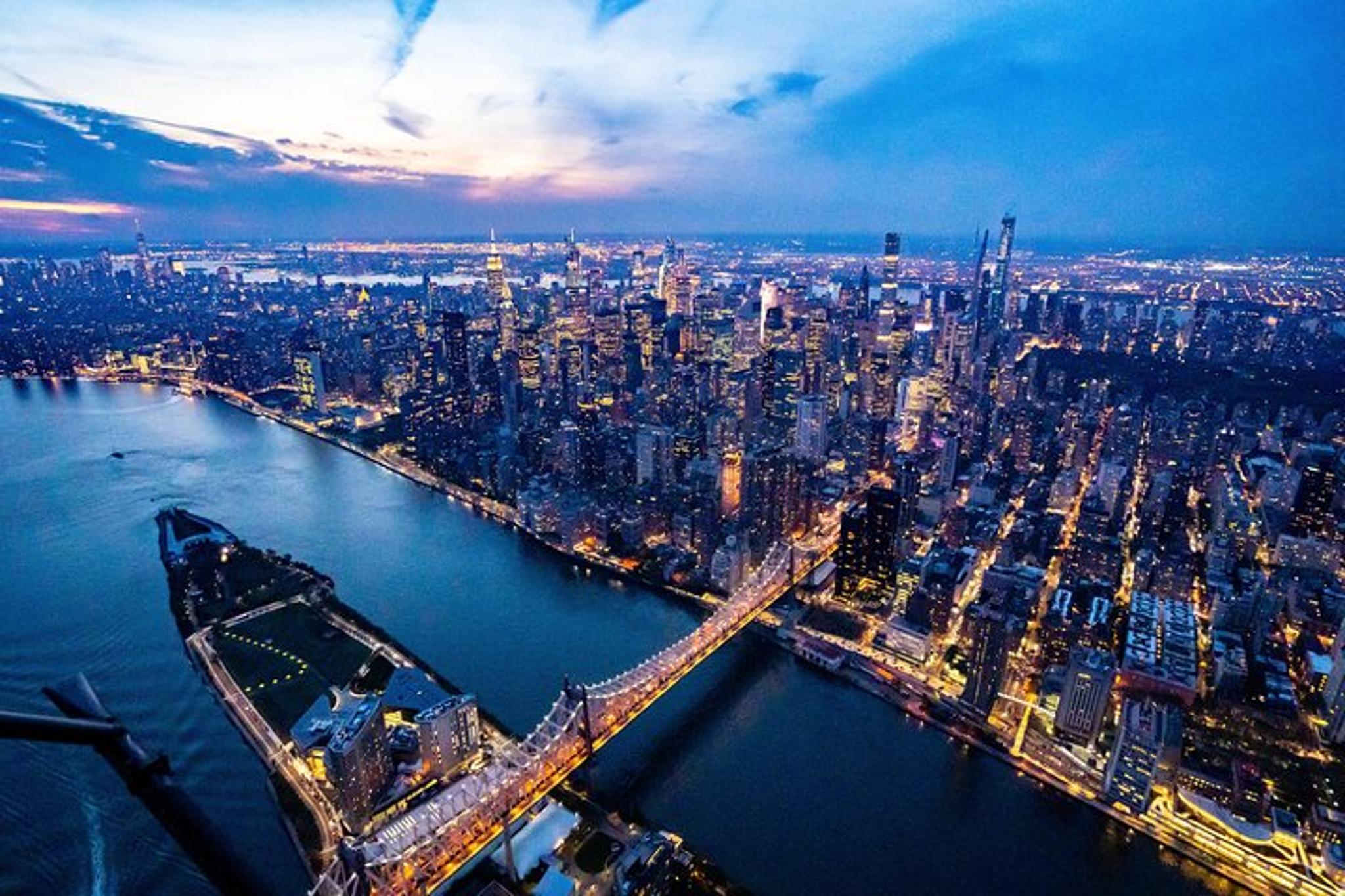New York City Helicopter Tour from Westchester - Image 3