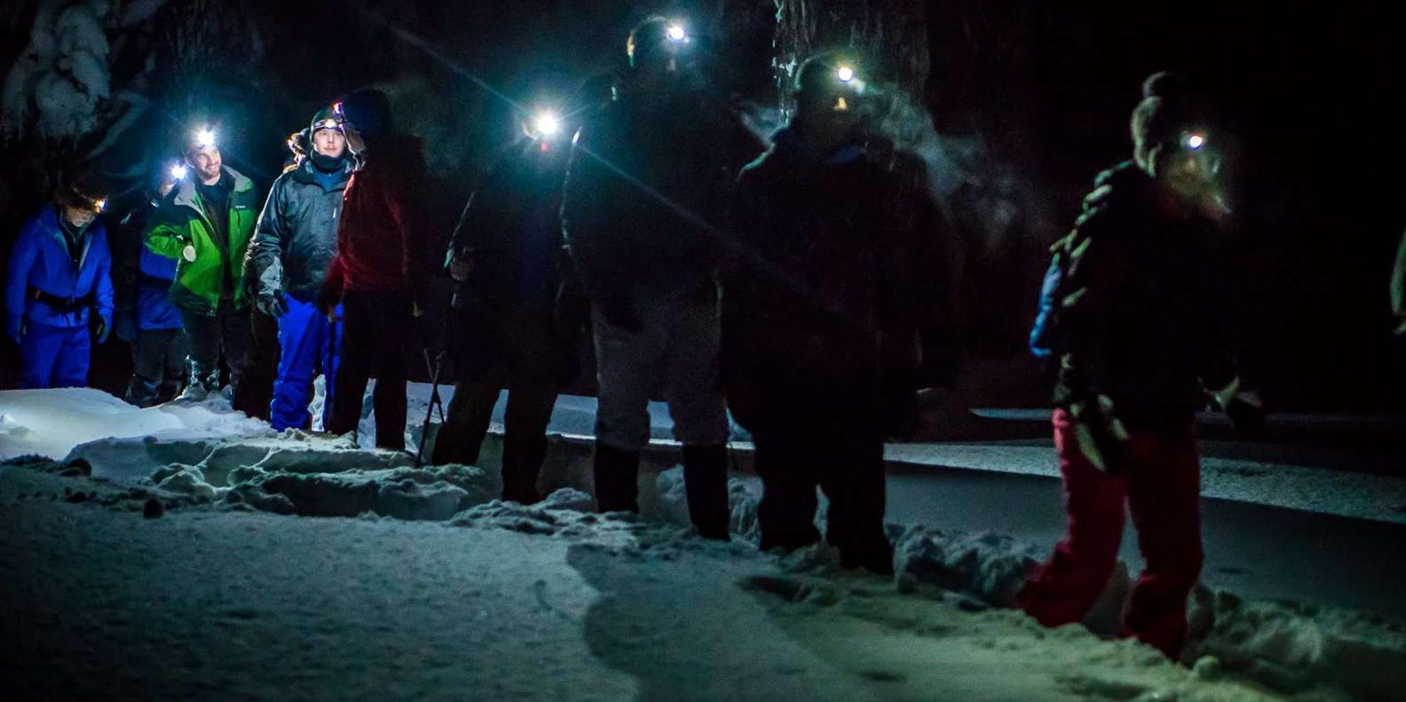 Bend Moonlit Snowshoe Tour - Image 4