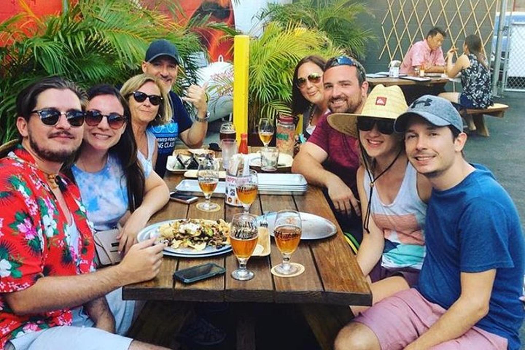 Honolulu Bar Bike Tour - Image 4