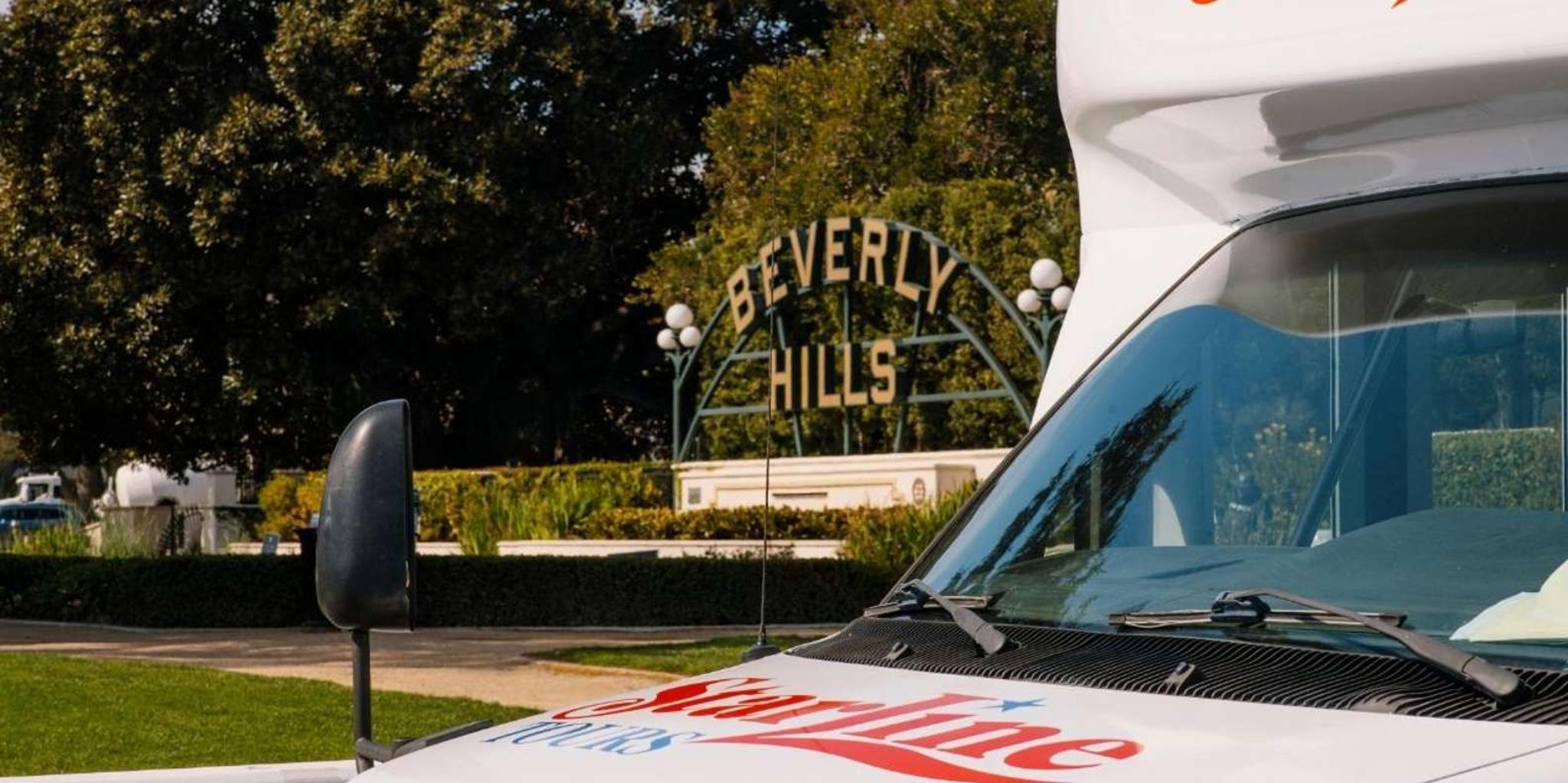 Los Angeles Celebrity Homes Tour with Hop-On Hop-Off Bus - Image 1