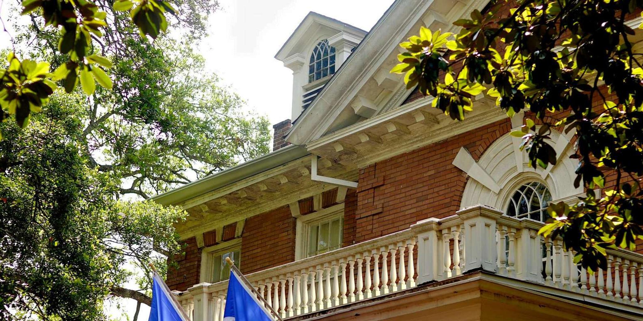 New Orleans Garden District Walking Tour - Image 5