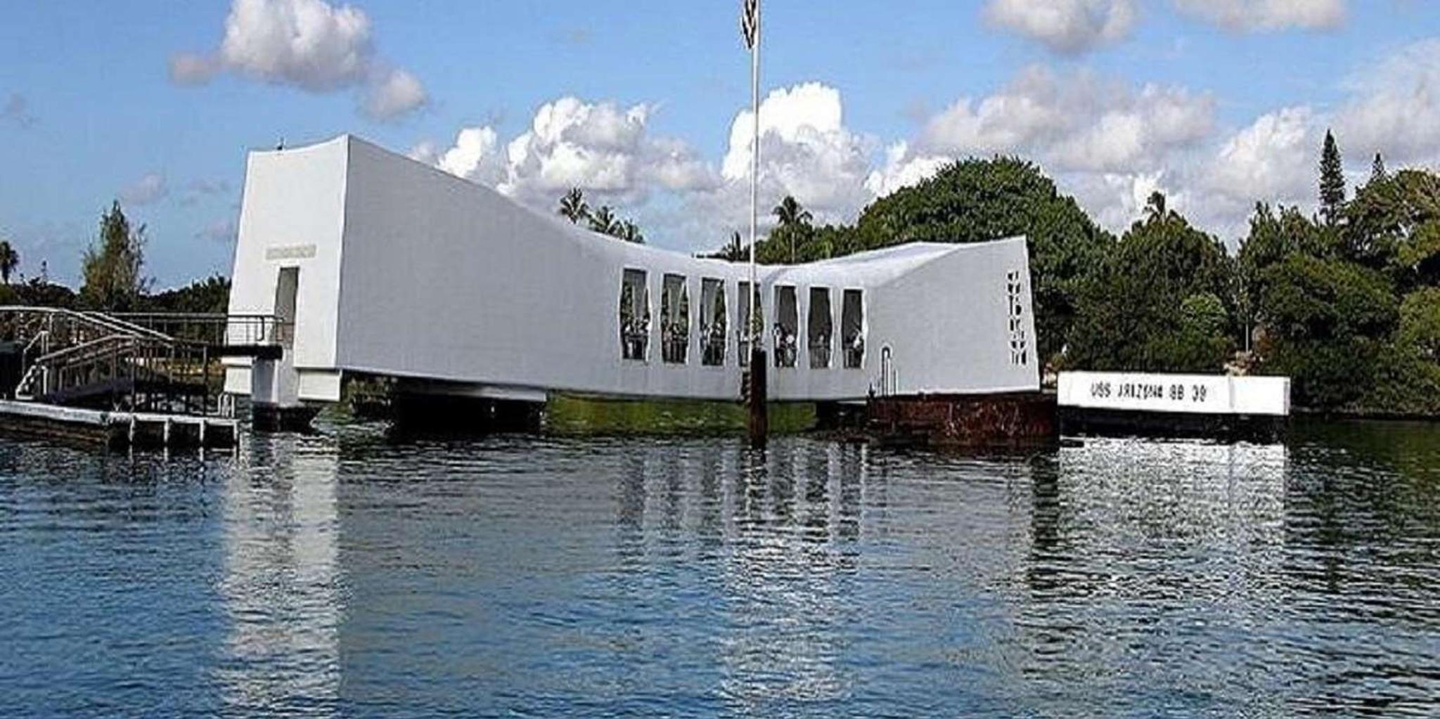Honolulu USS Arizona Memorial and City Tour - Image 5