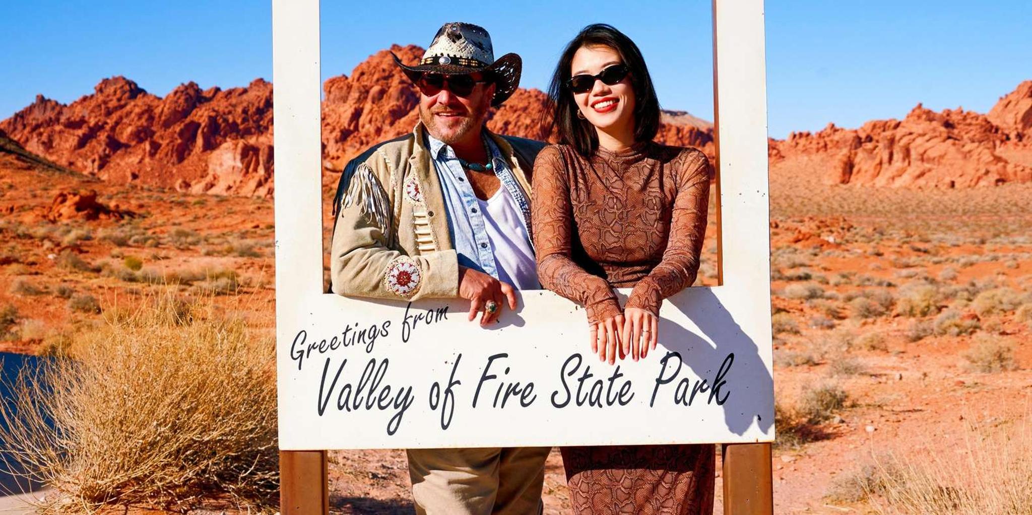 Las Vegas Valley of Fire Guided Day Tour - Image 5