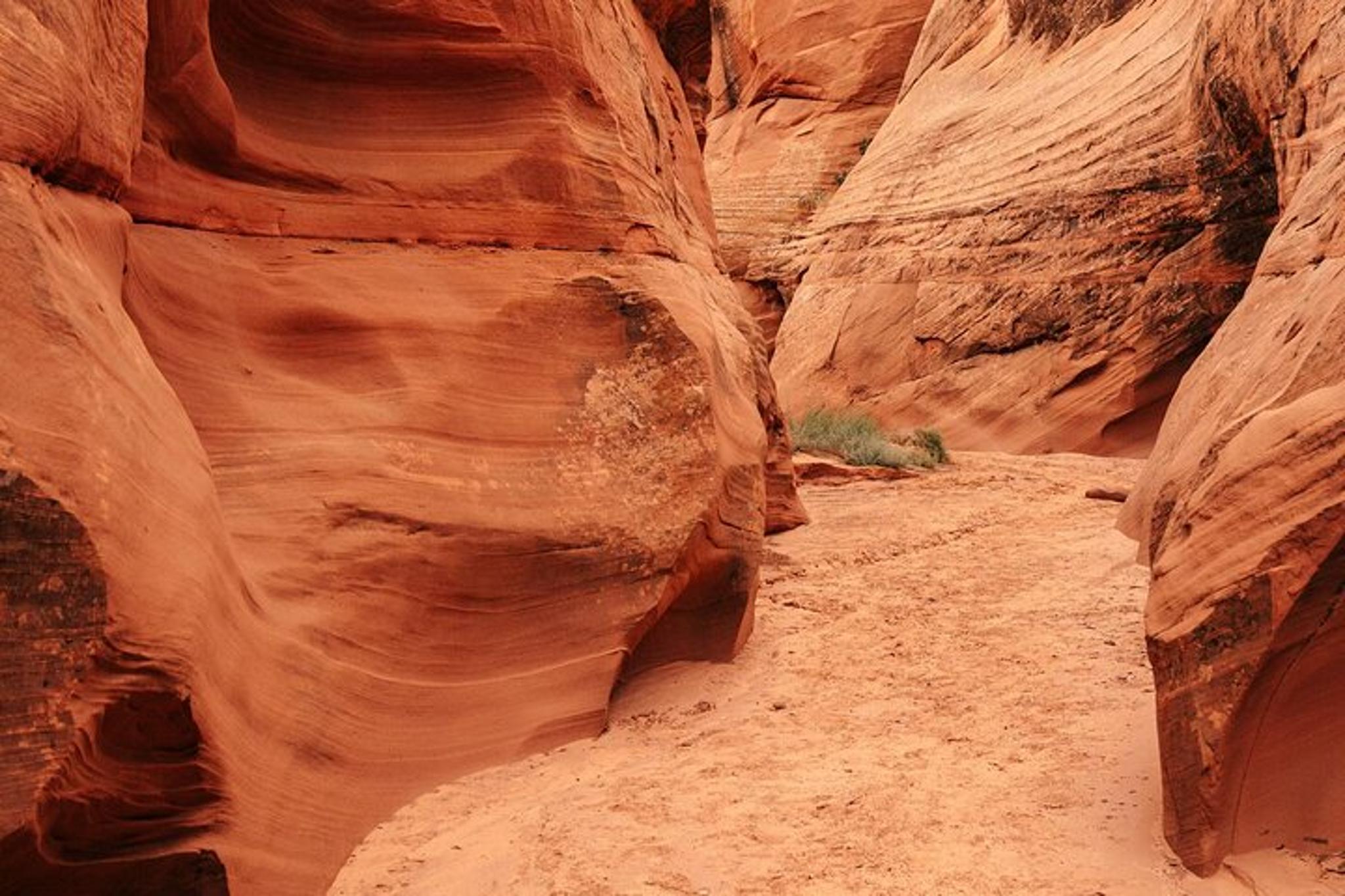 Waterhole Canyon Guided Tour 90 min - Image 6