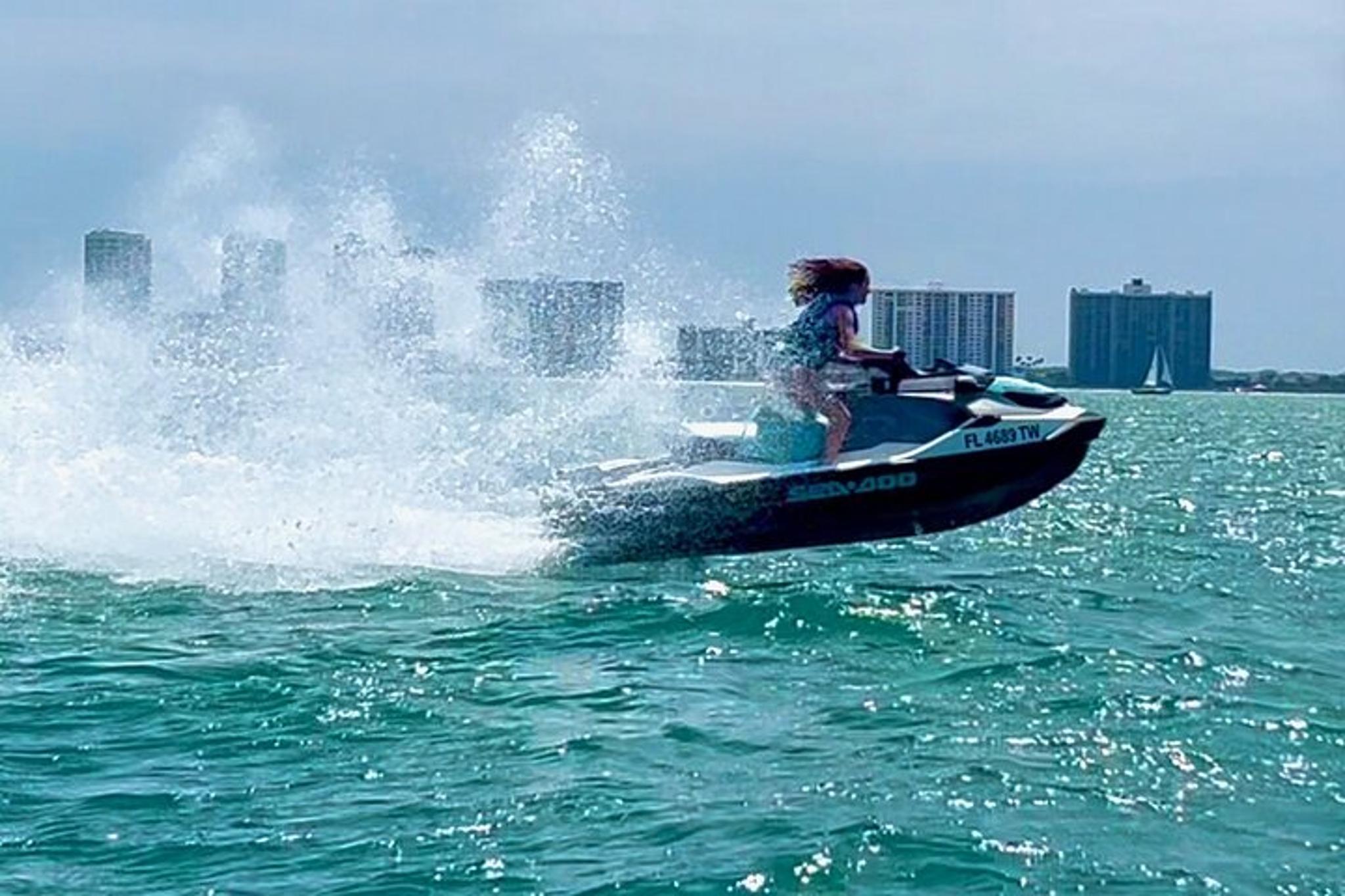 Indian Rocks JetSki Tour 1 hr - Image 4