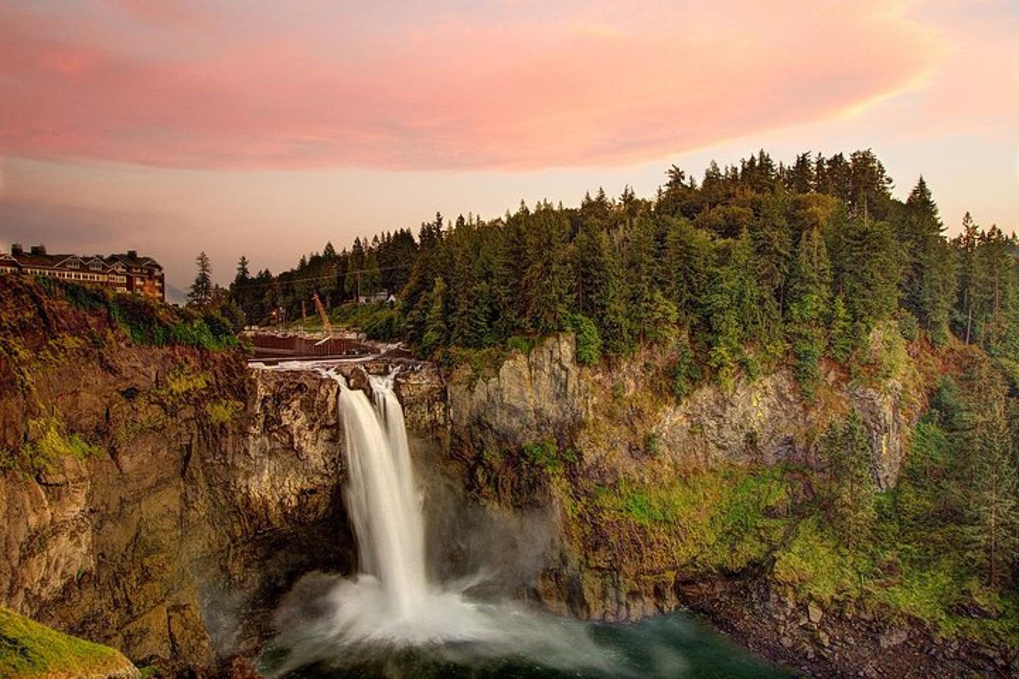 Seattle City Tour and Snoqualmie Falls 5 hr - Image 1