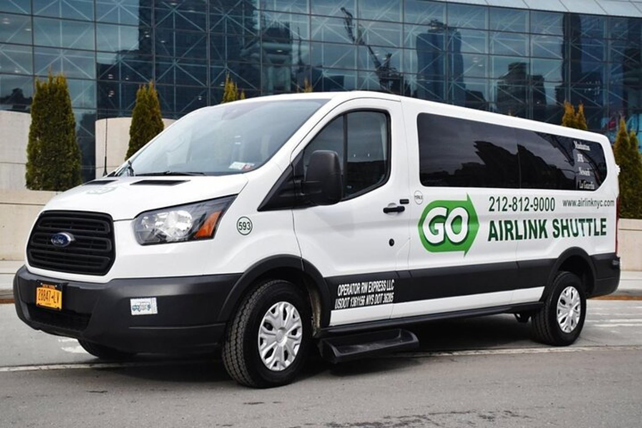 New York City Shared Arrival Transfer - Image 1