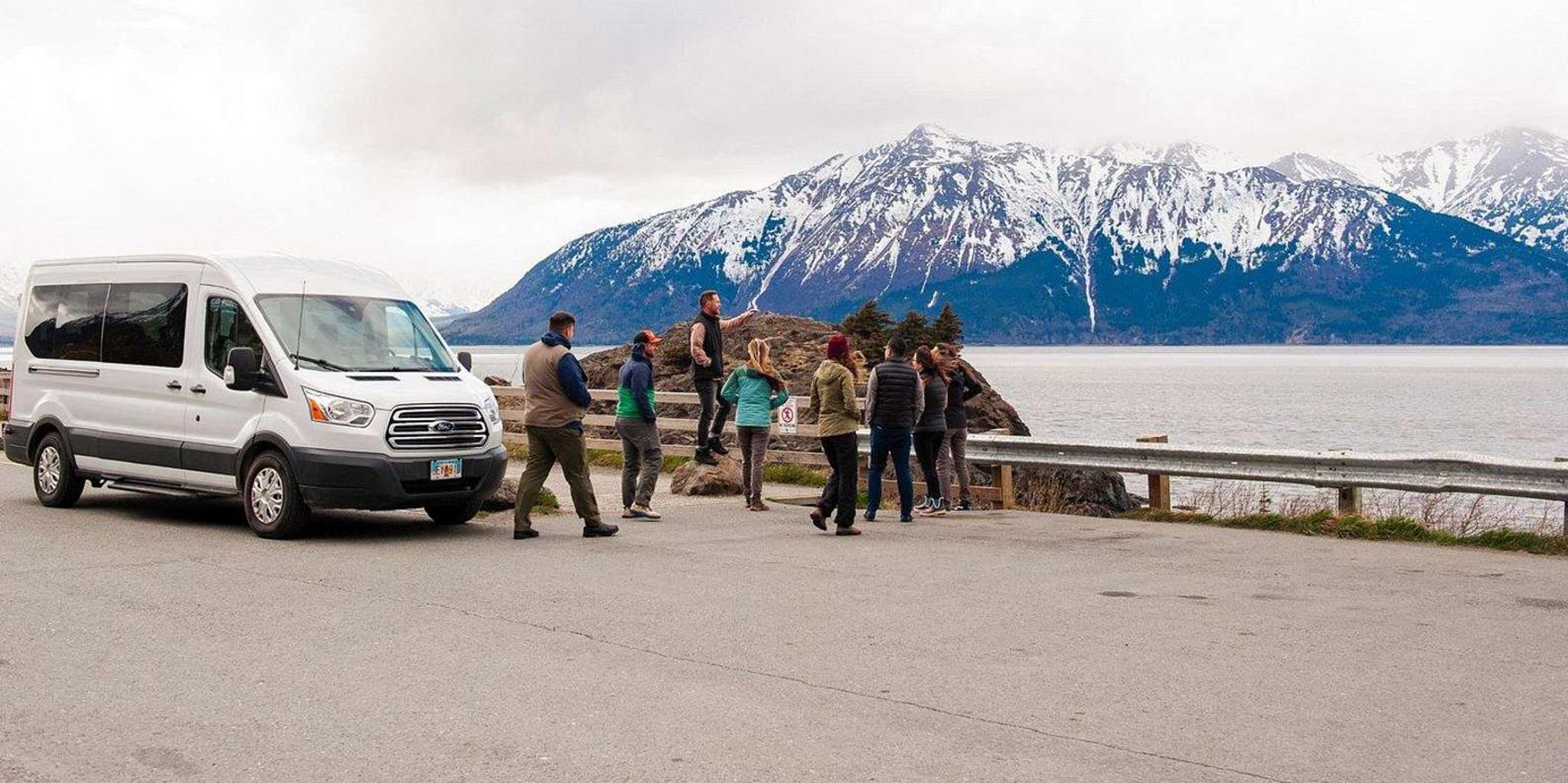 Anchorage Wildlife and Scenic Transfer Tour - Image 3