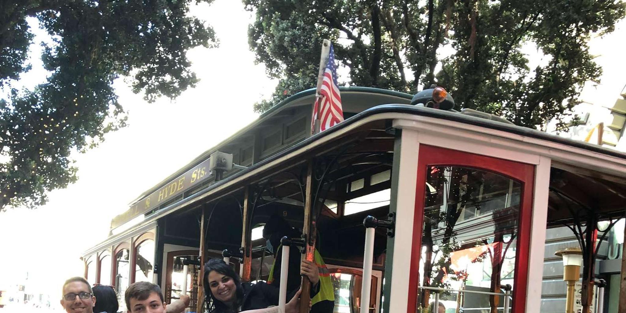 San Francisco Cable Car Tour - Image 3