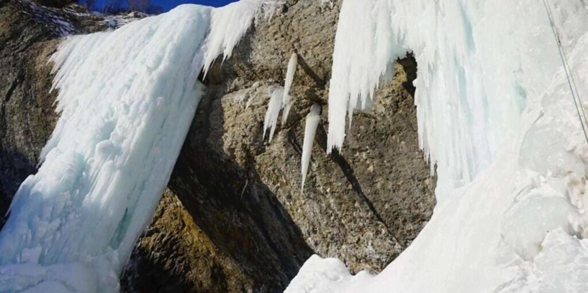 Anchorage Knik Glacier Helicopter and Ice Climbing Tour - Image 6