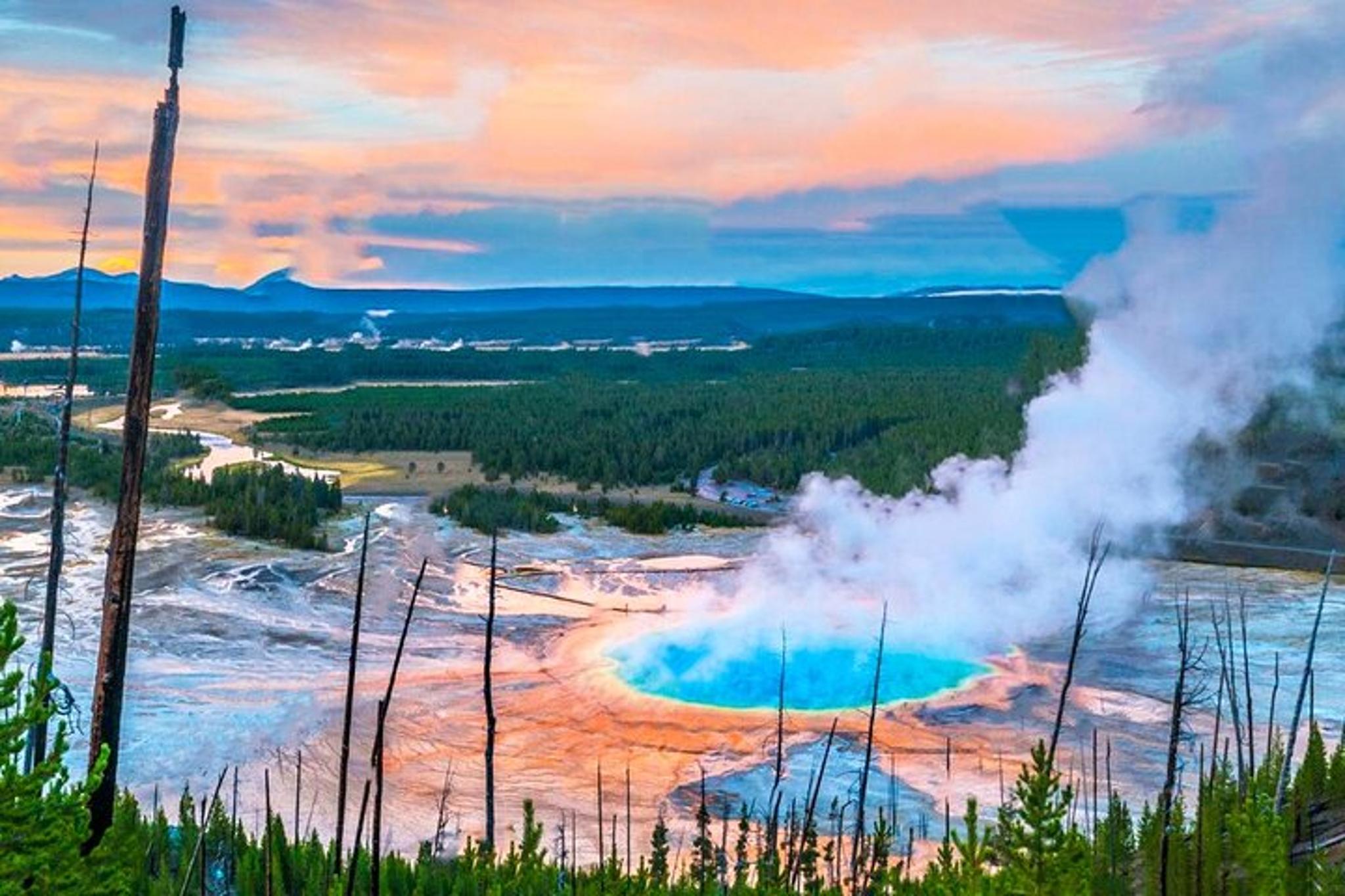 Salt Lake City Yellowstone and Grand Teton 5-Day Tour