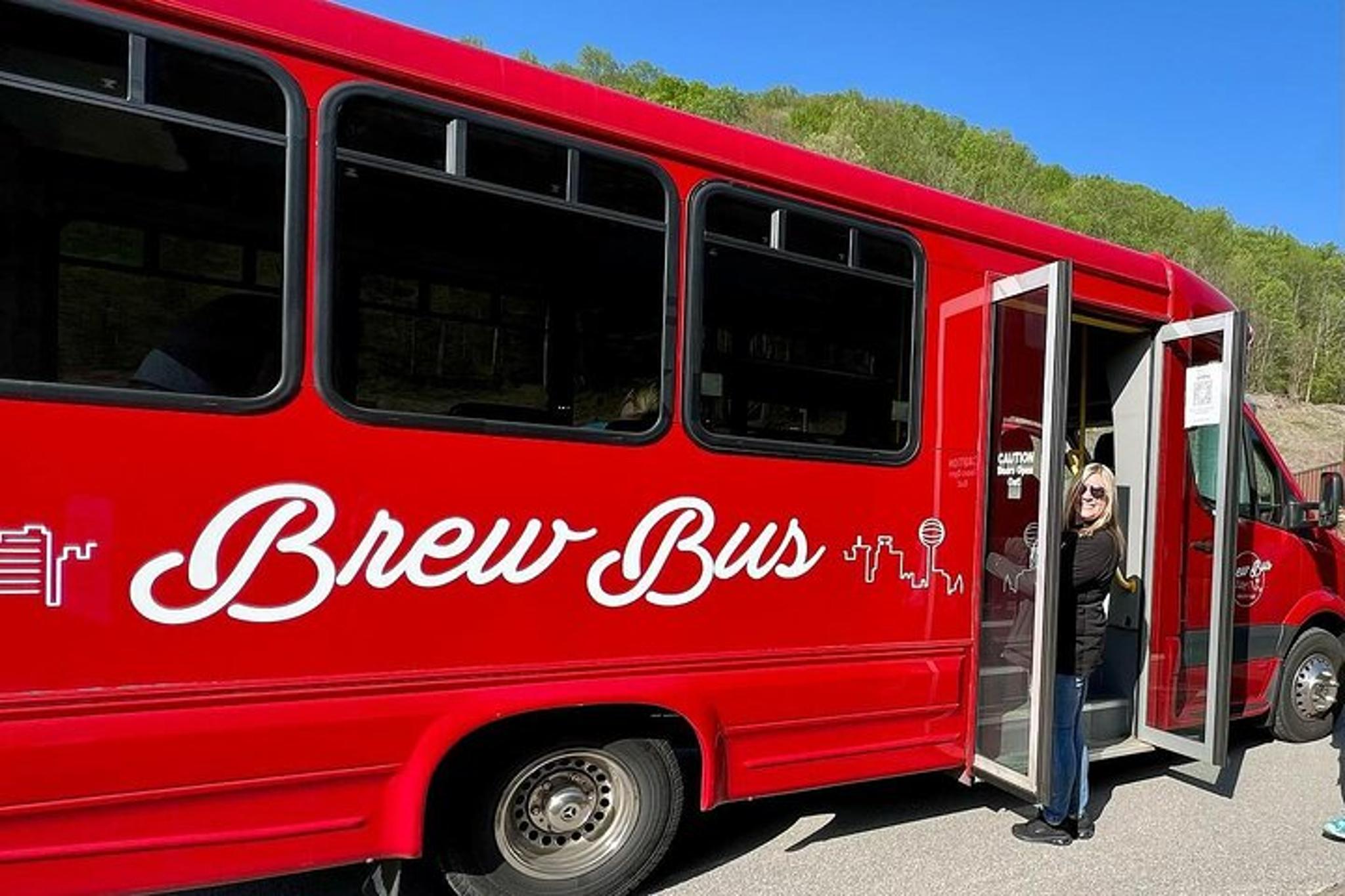 Pigeon Forge Wine and Moonshine Tour - Image 1