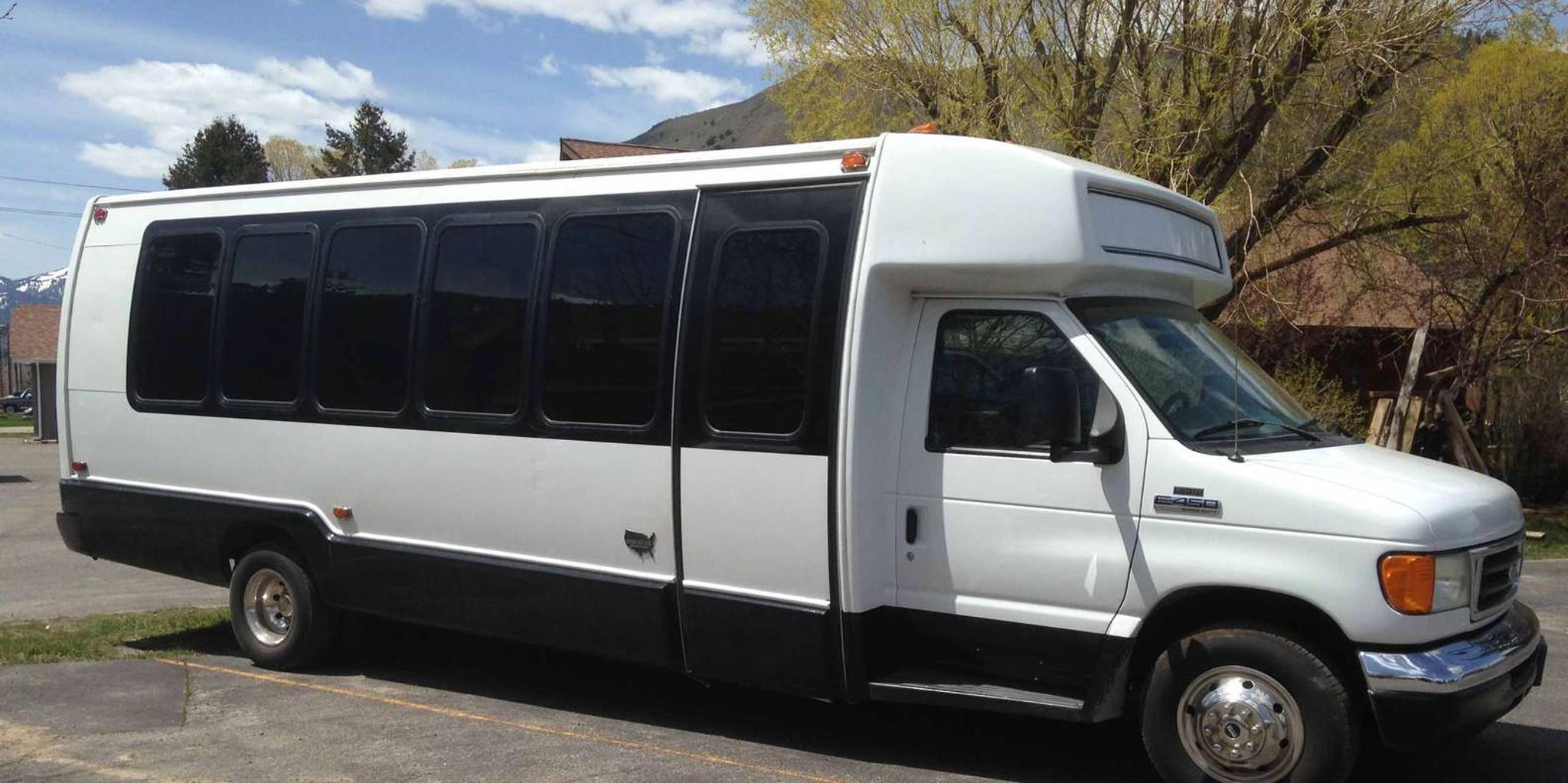 Jackson Grand Targhee Ski Bus 10 hr - Image 4