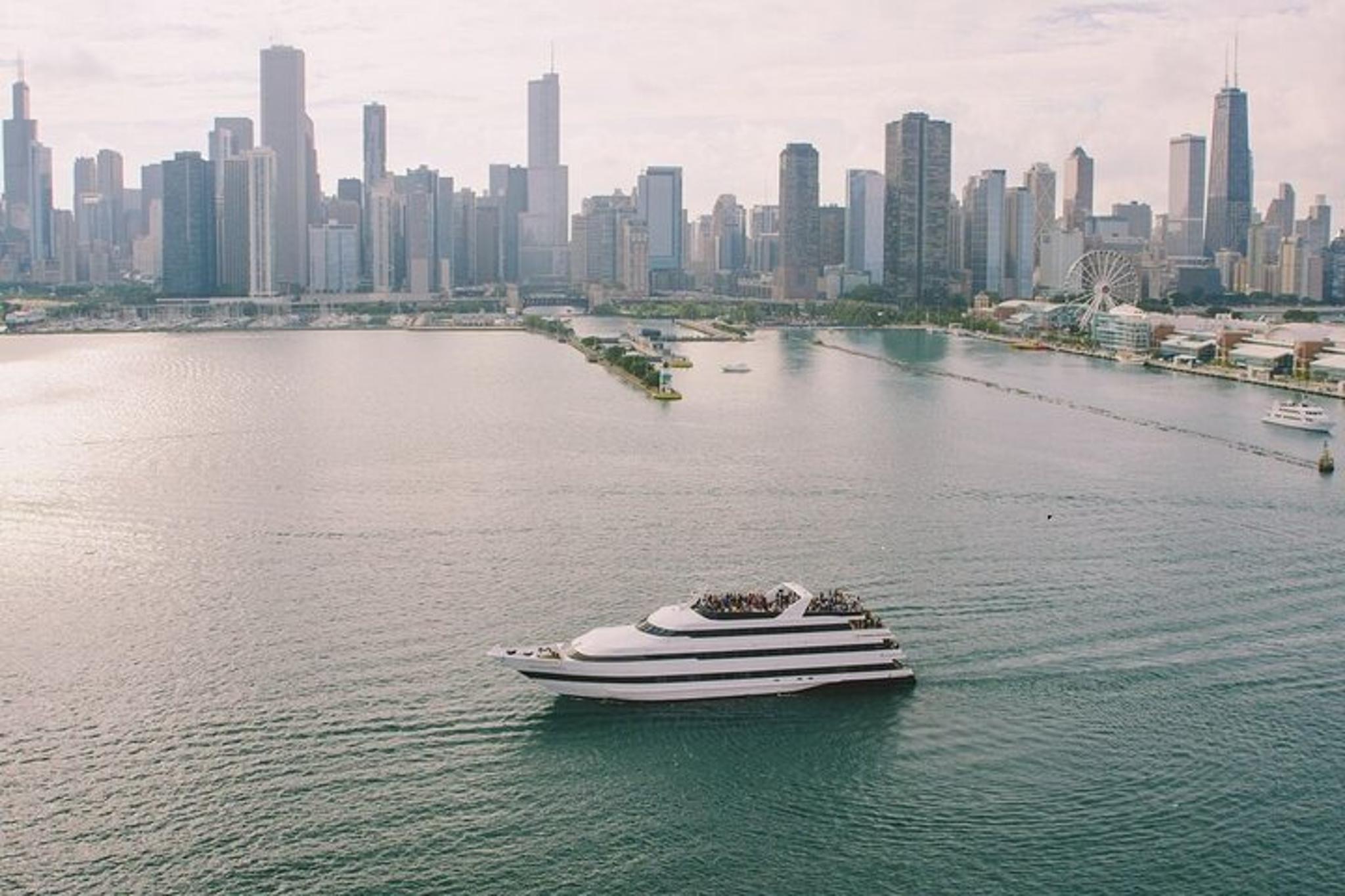 Chicago River Brunch Cruise - Image 2