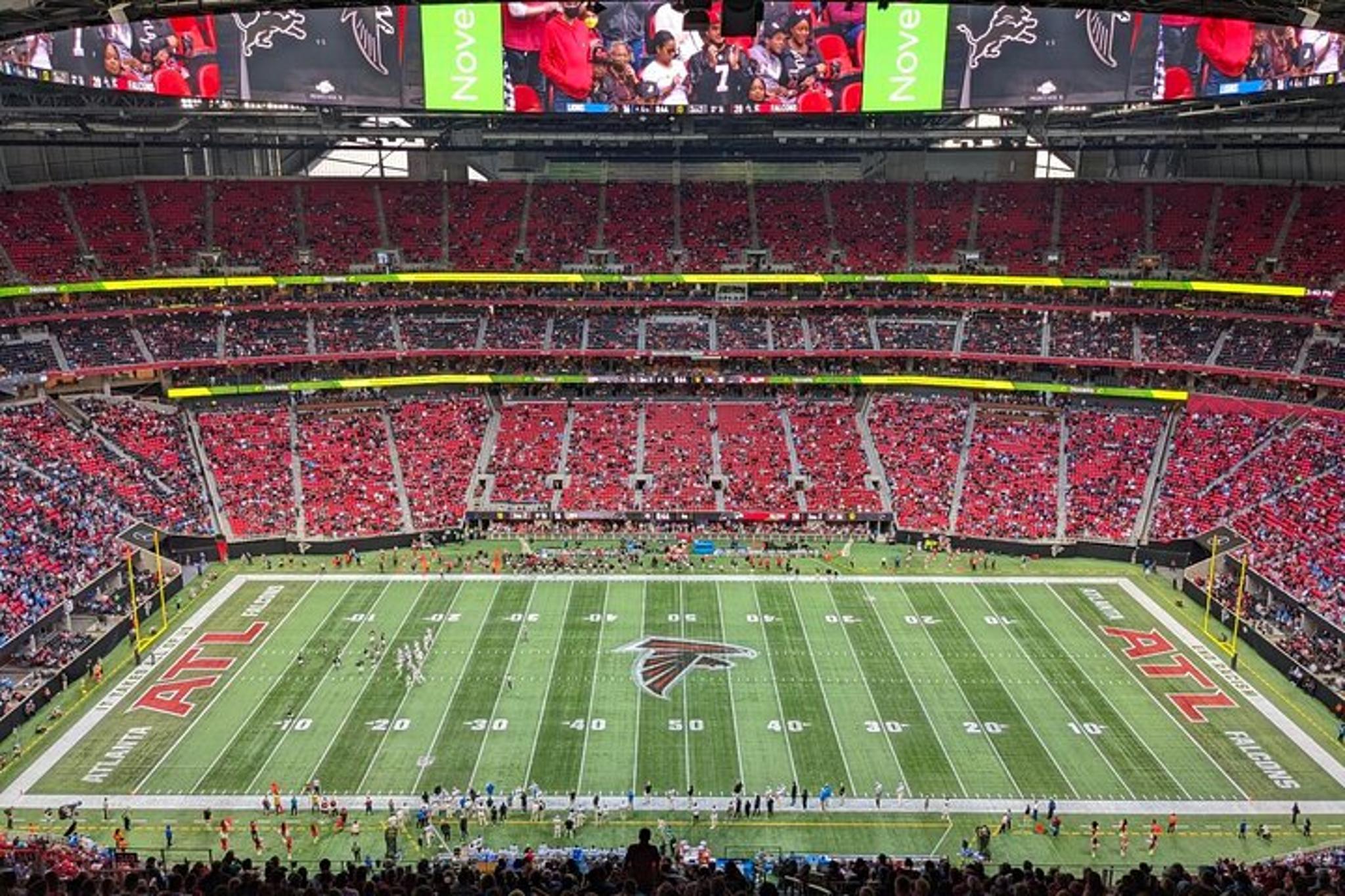 Atlanta Falcons Football Game at Mercedes Benz Stadium - Image 3
