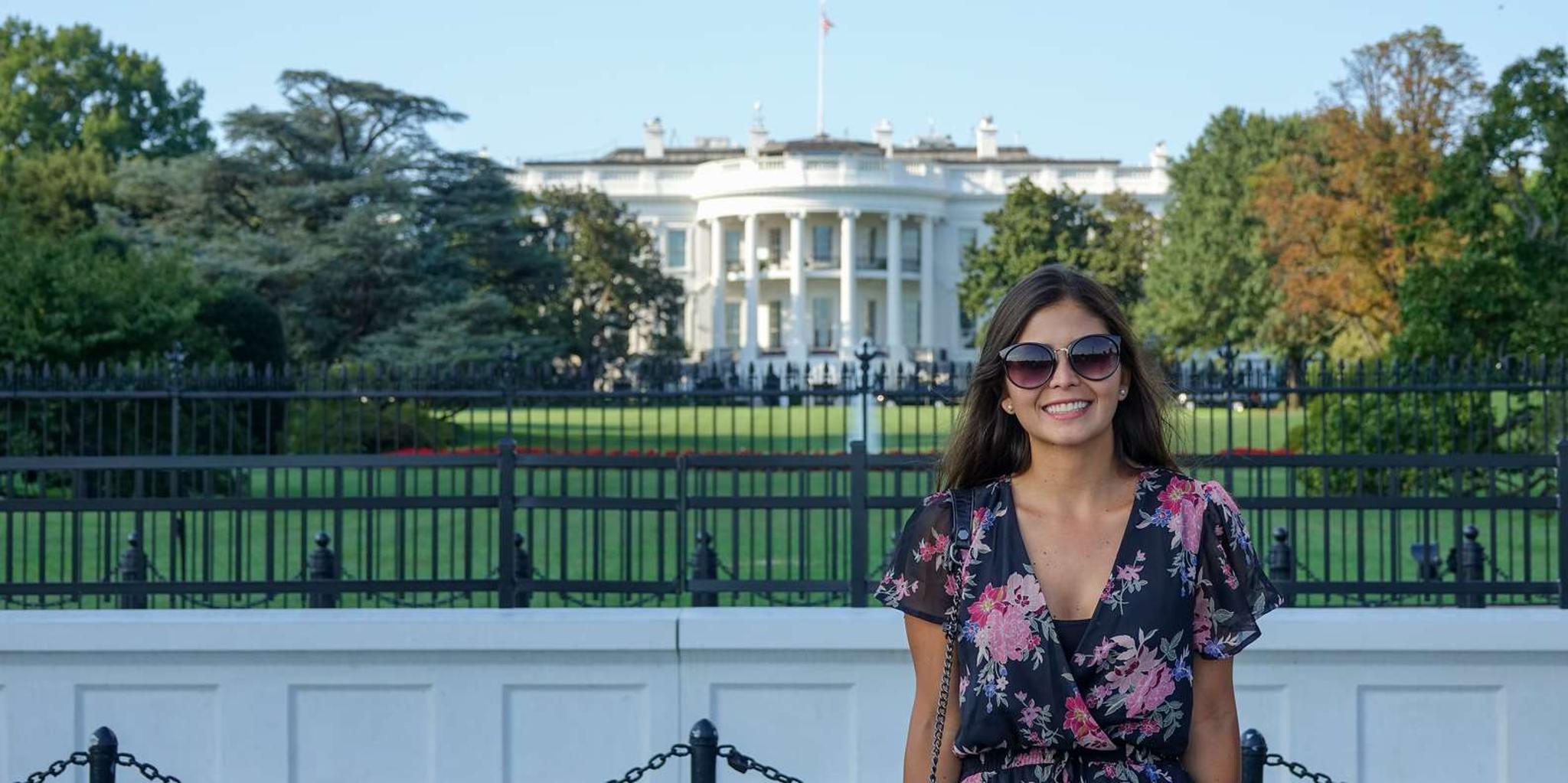Washington DC Photoshoot at White House & Supreme Court - Image 6