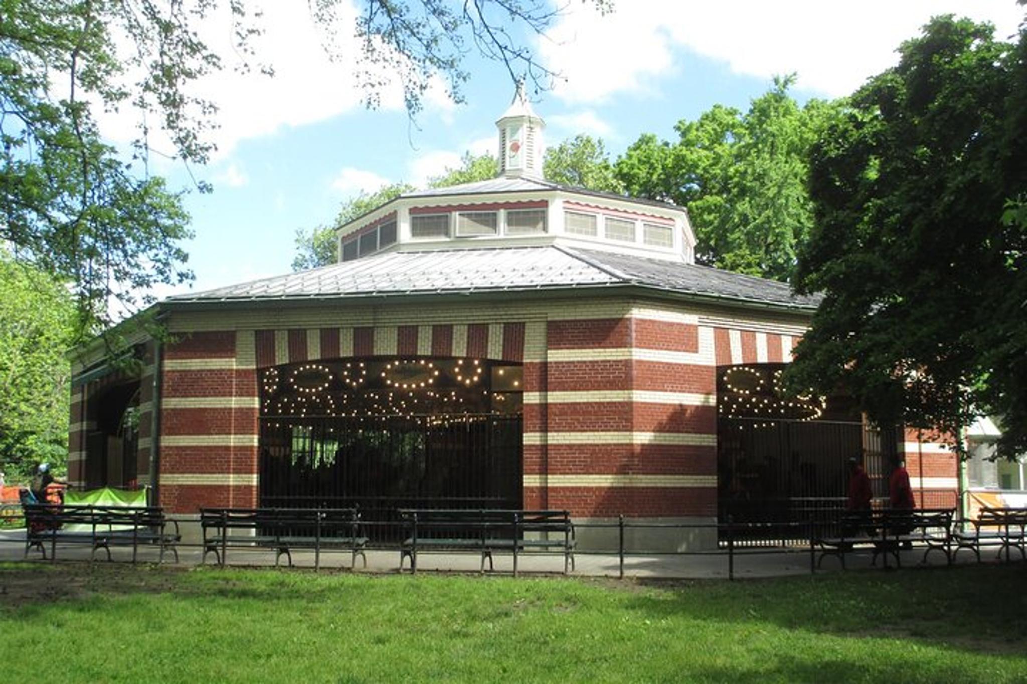 Brooklyn Self-Guided Walking Tour and Scavenger Hunt - Image 3