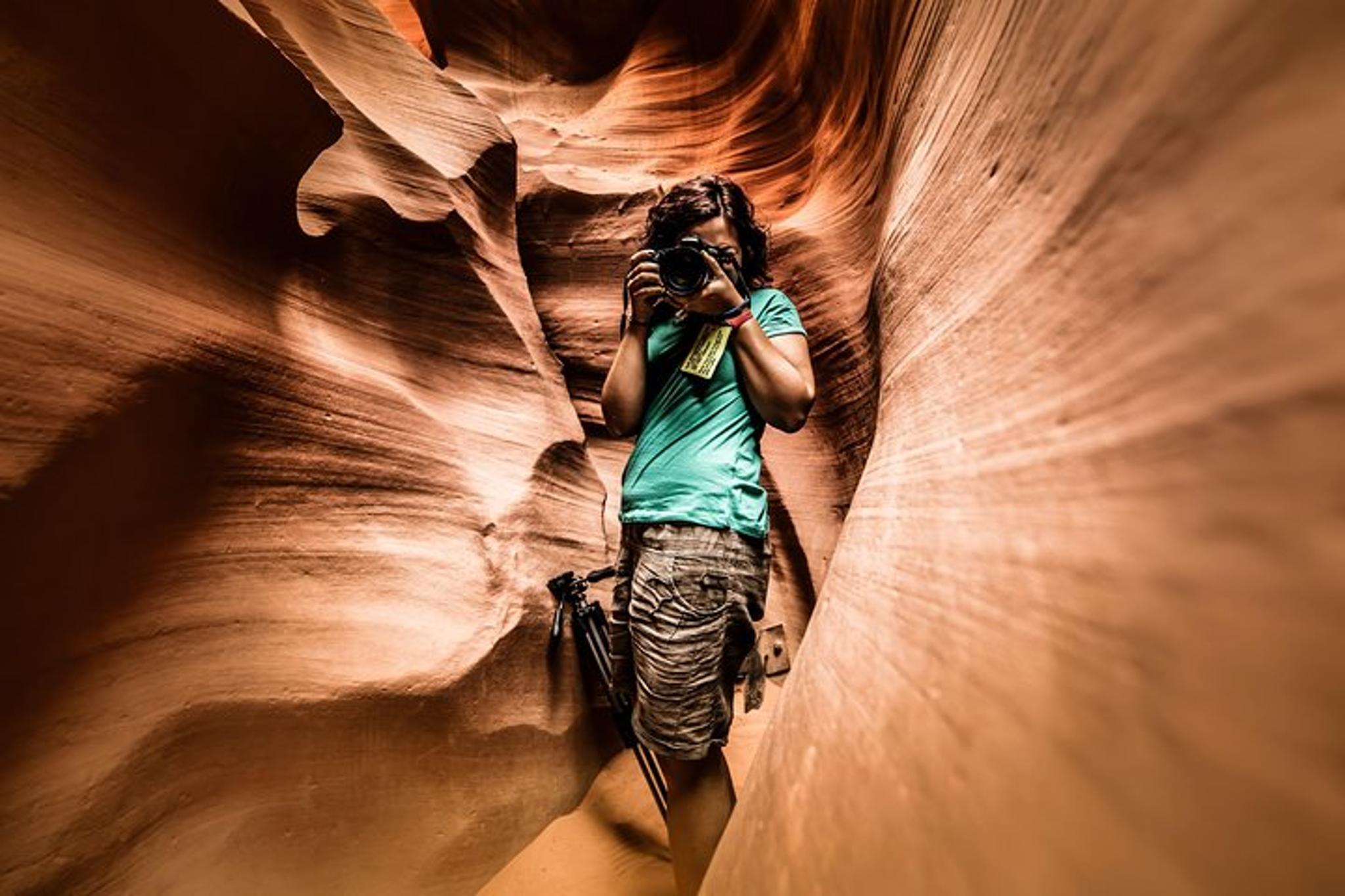 Las Vegas Antelope Canyon and Horseshoe Bend Tour - Image 3
