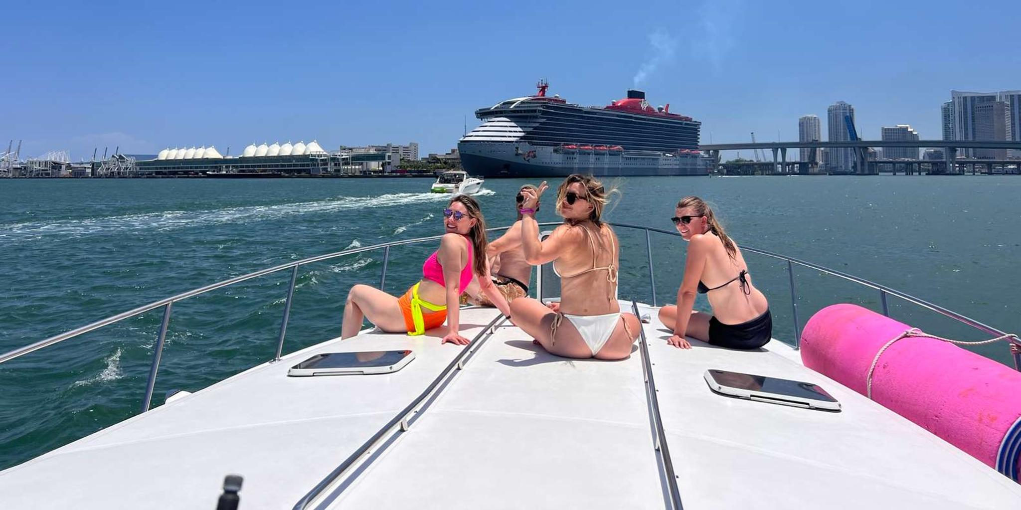 Miami Private Yacht Rental - Image 4