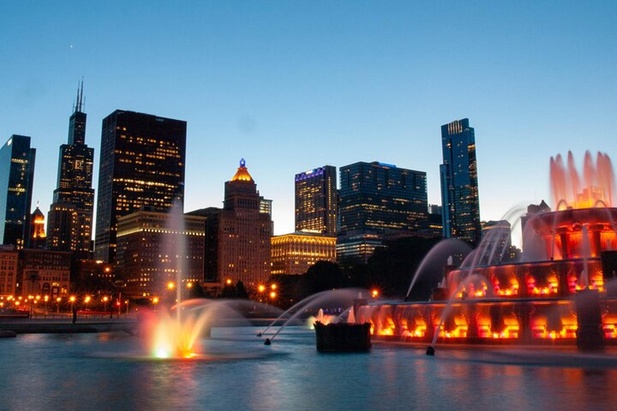 Chicago Sightseeing Transfer by SUV