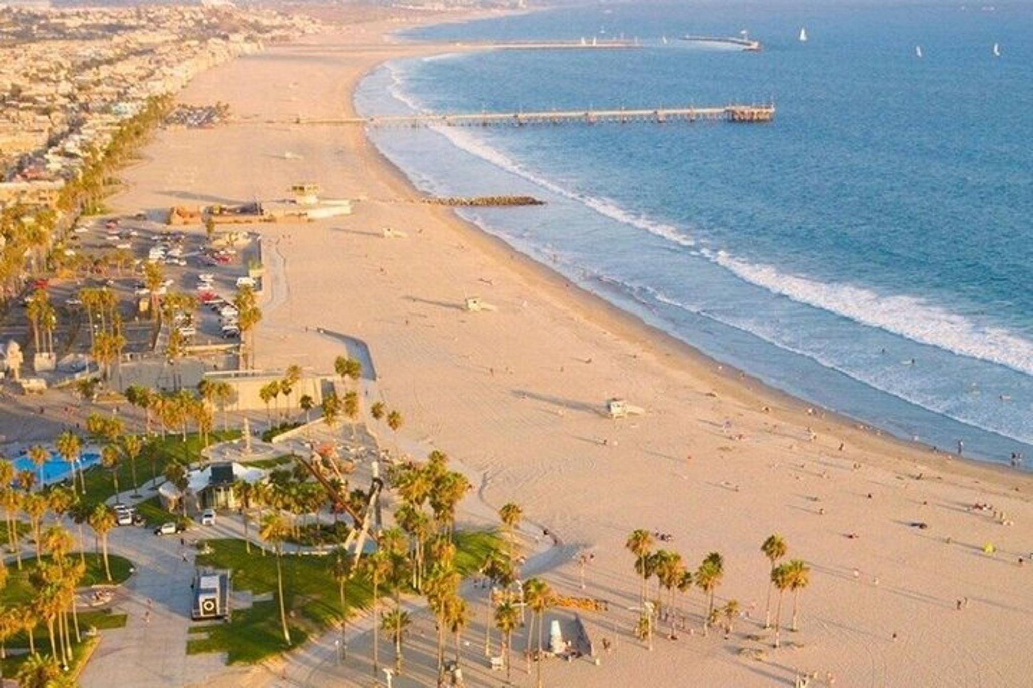 Los Angeles Suburbs and Attractions Tour - Image 4