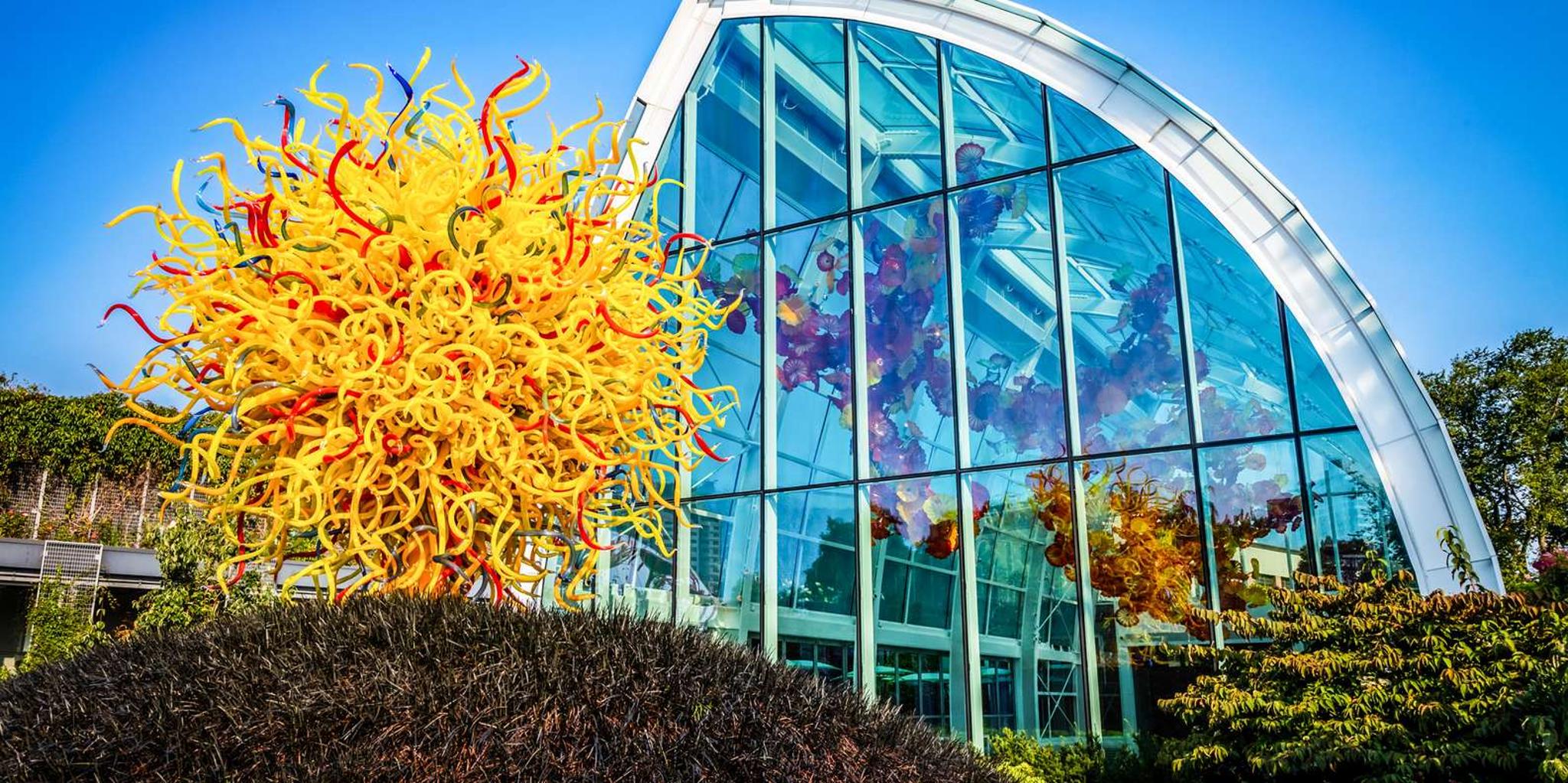 Seattle Chihuly Garden and Glass Tour - Image 5