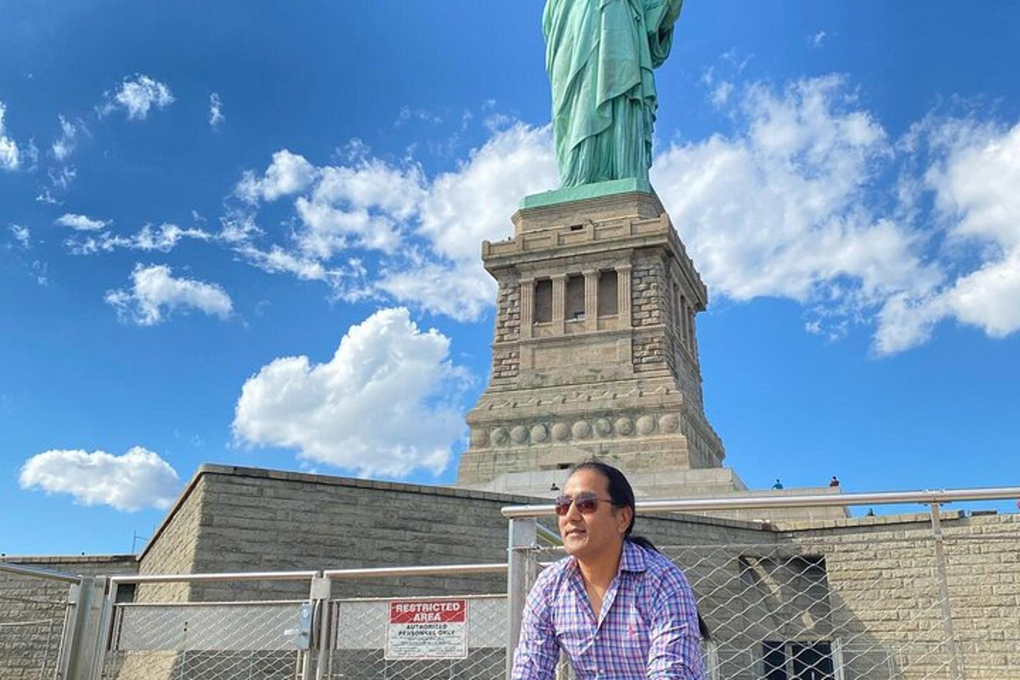 New York Statue of Liberty and Ellis Island Tour - Image 6