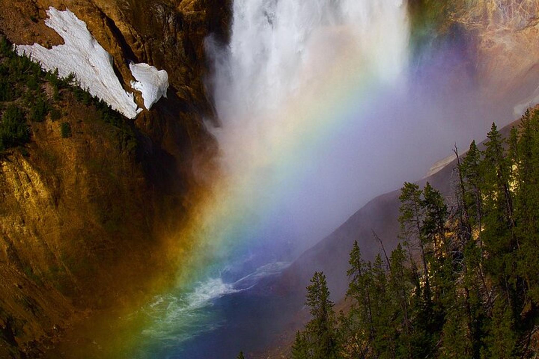 Gardiner Yellowstone Journey - Image 3