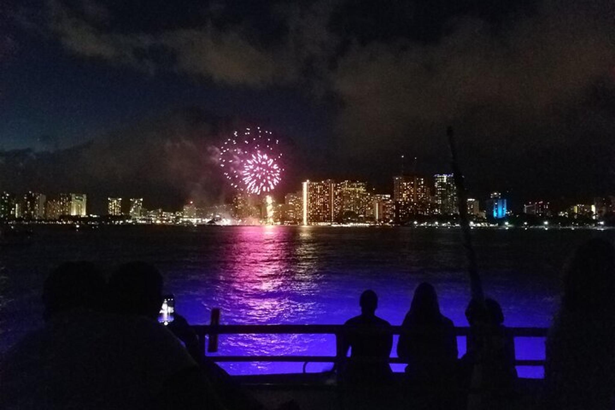 Waikiki Fireworks Cruise BYOB 150 min - Image 3