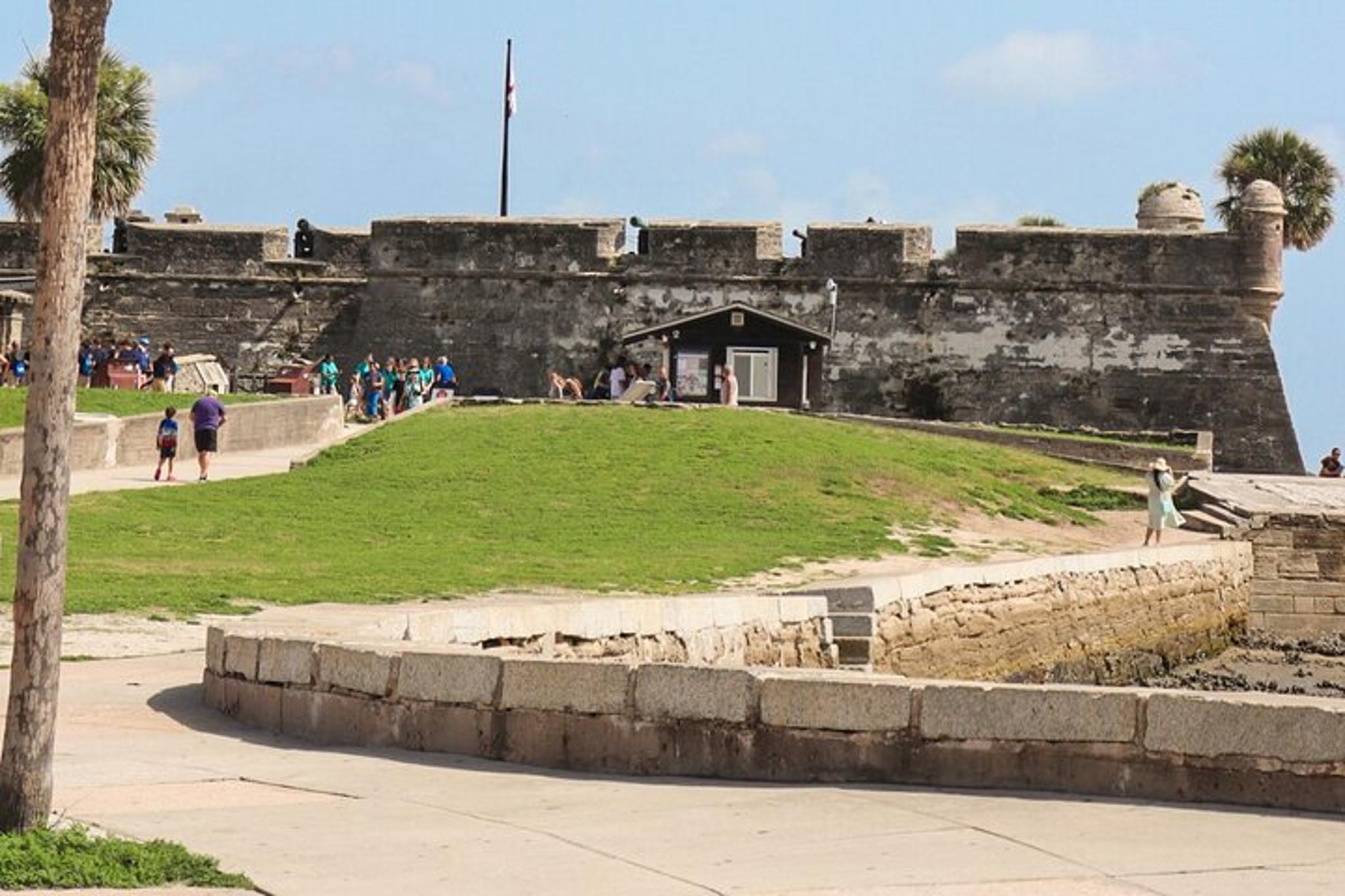 St. Augustine Side Streets and Secrets Tour 90 min - Image 2