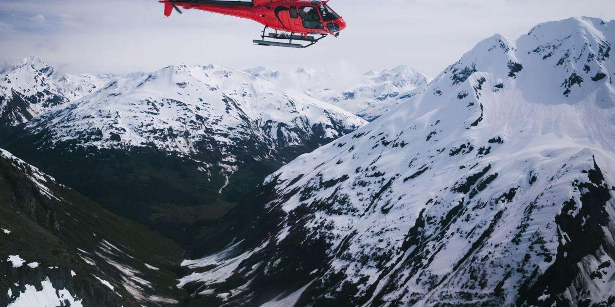Anchorage Helicopter Glacier Dogsledding Tour - Image 5