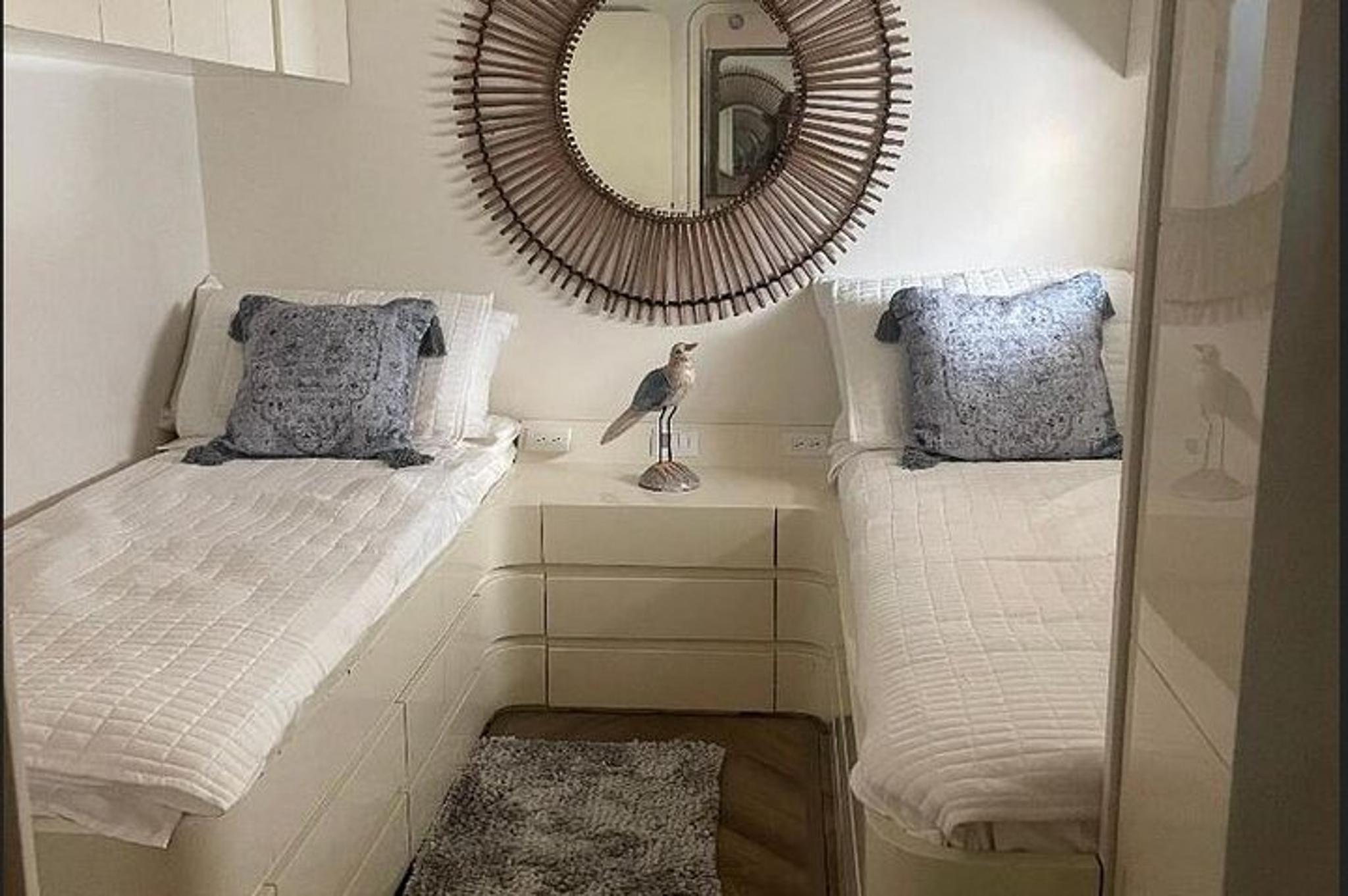 Long Beach Yacht Rental 4 hr - Image 4