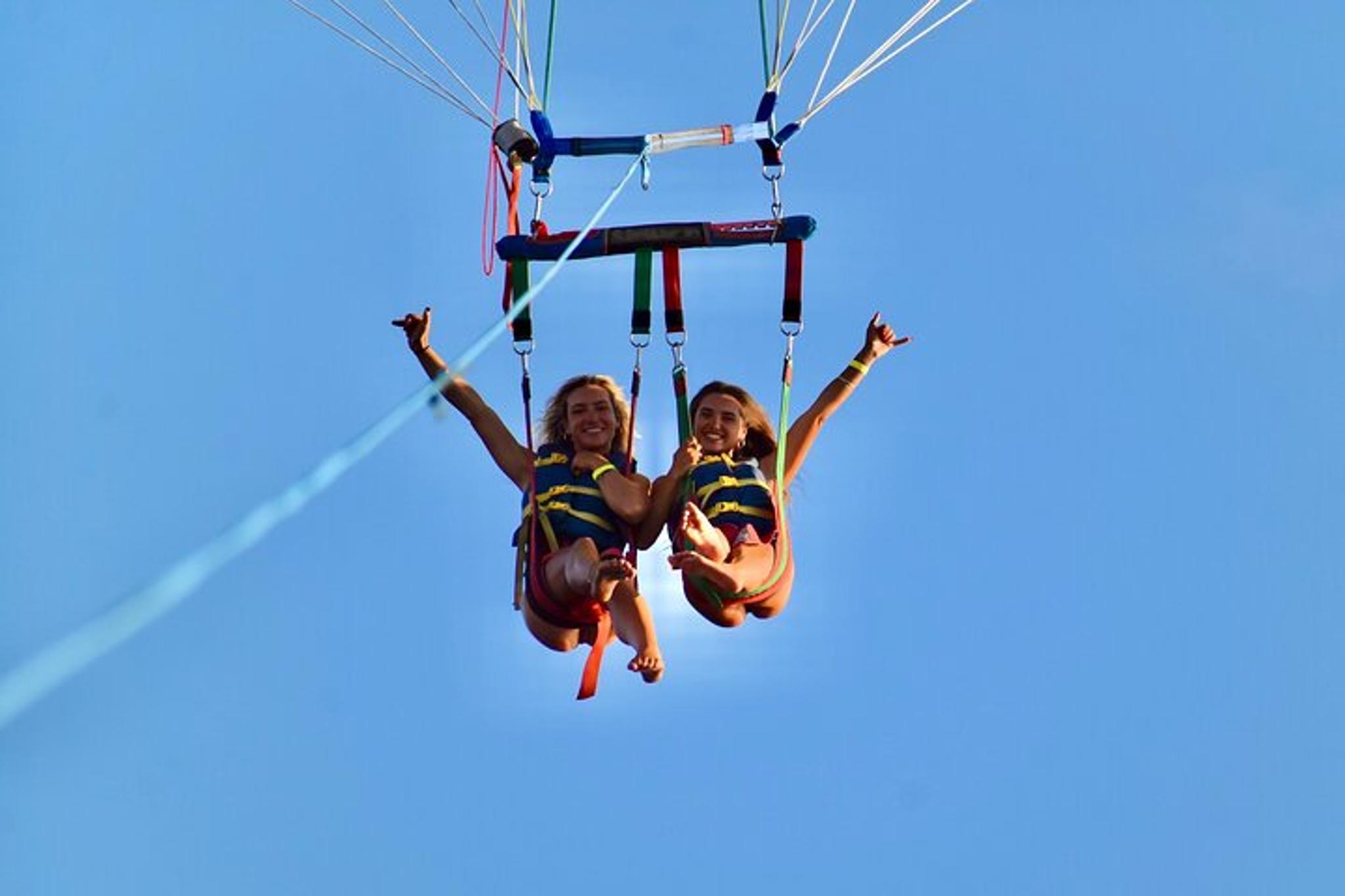 Waikiki Parasailing Adventure - Image 4