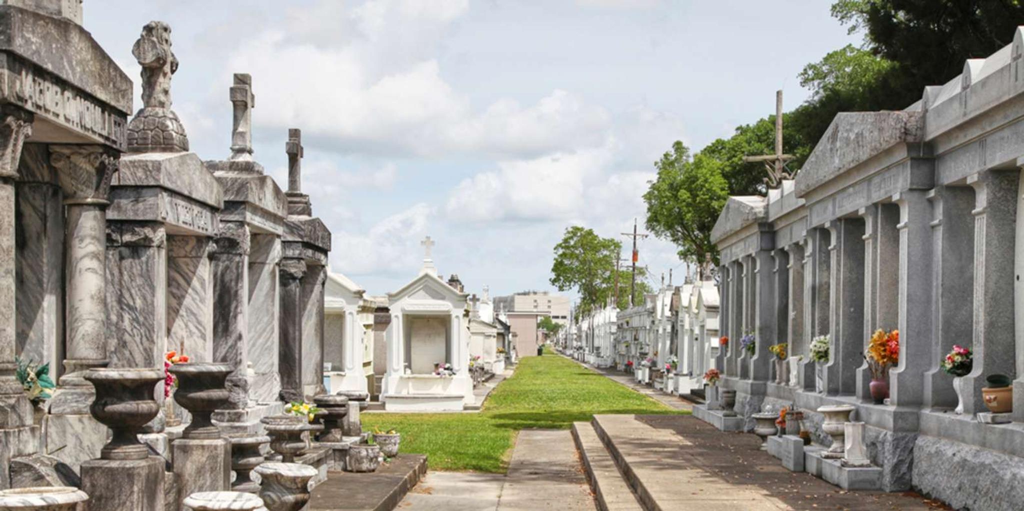 New Orleans St. Louis Cemetery No. 3 Walking Tour - Image 4