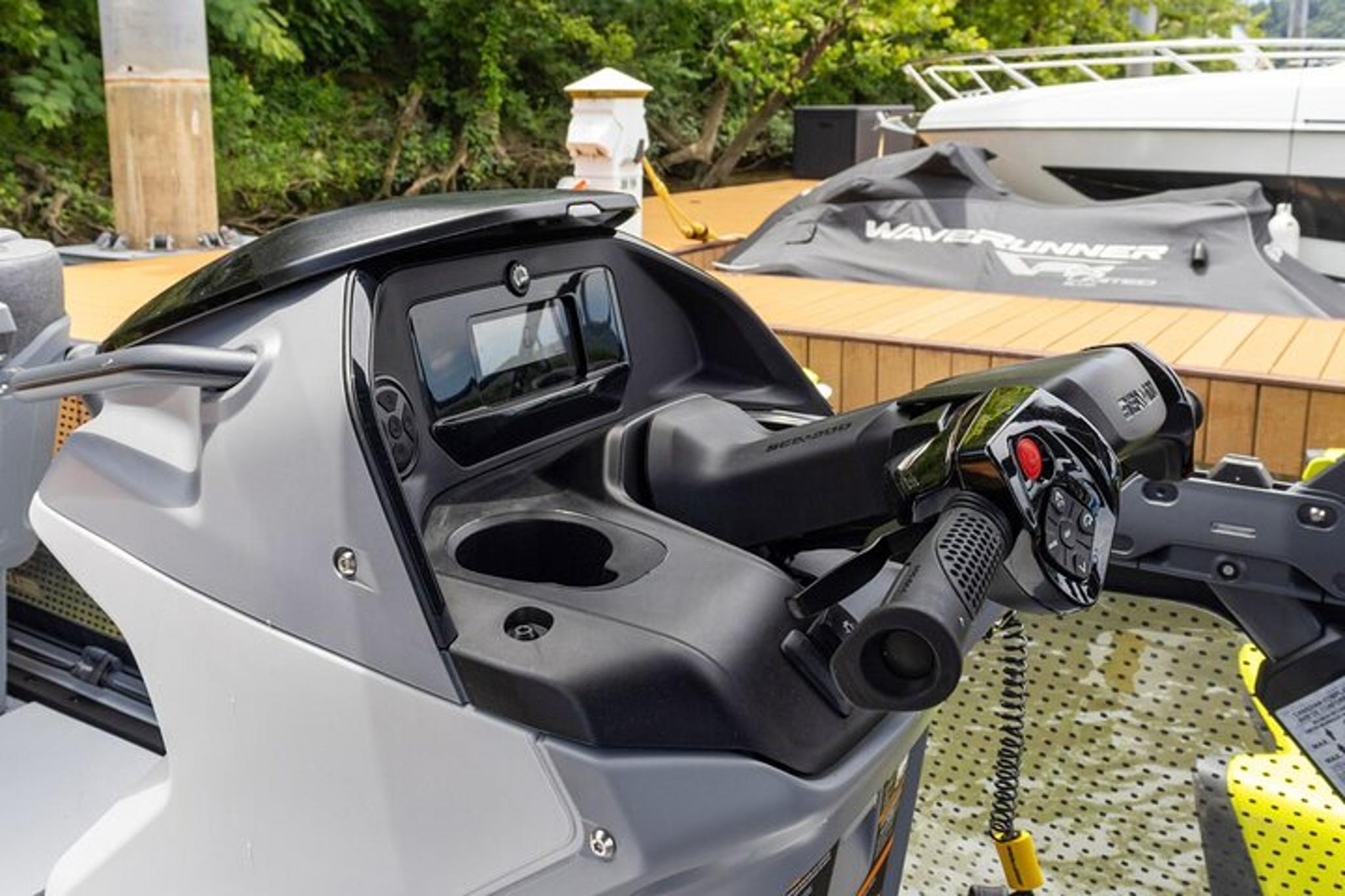 Chattanooga Karaoke Cruise on the River Gorge - Image 4