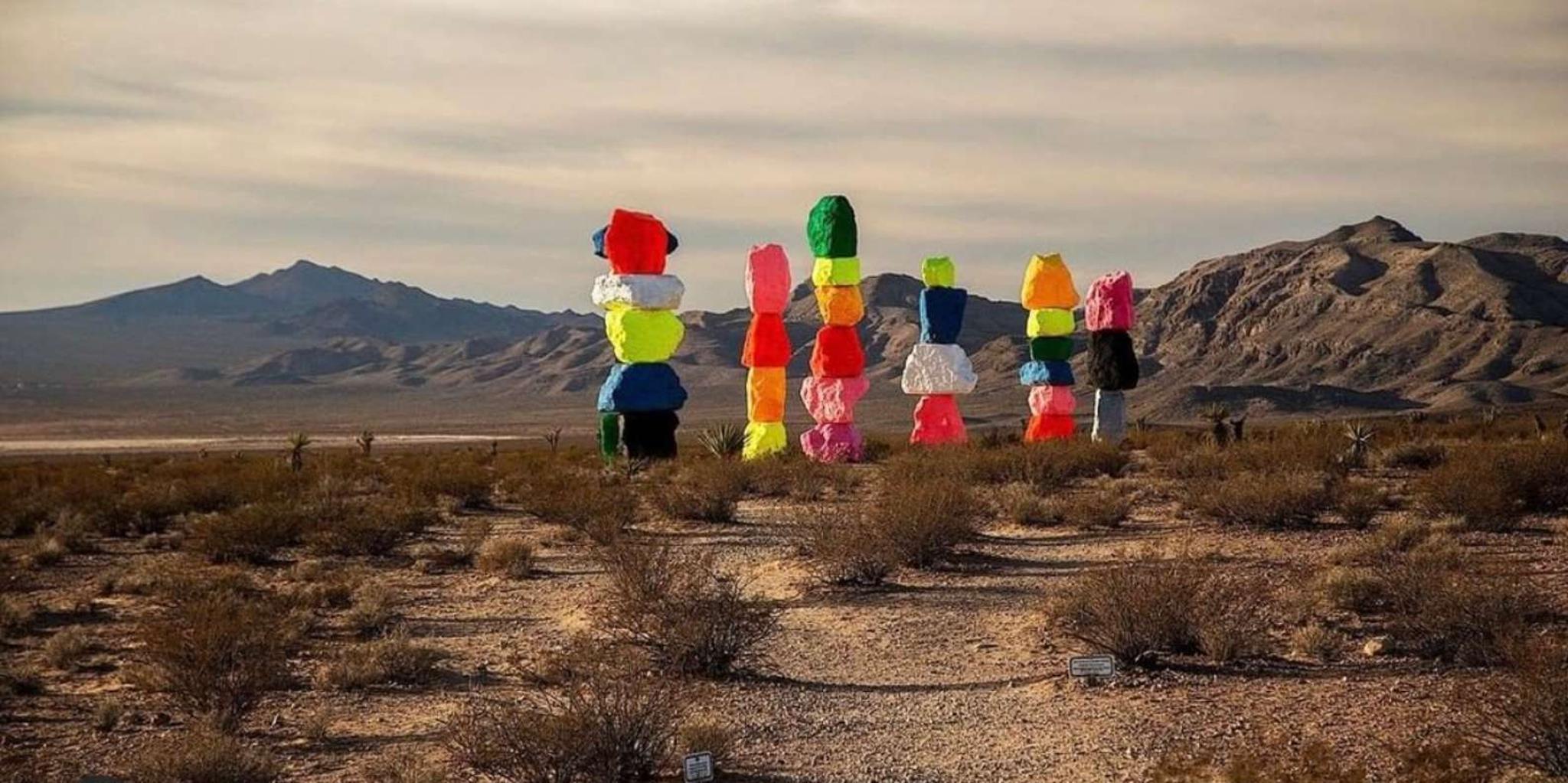 Las Vegas Car Tour to Seven Magic Mountains
