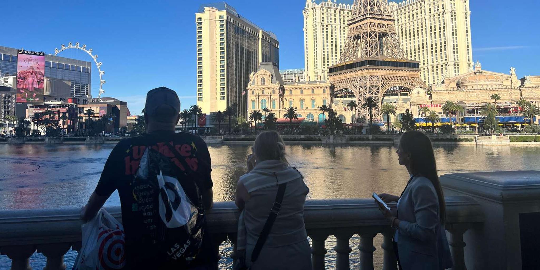 Las Vegas Strip Walking Tour with Local Guide - Image 6
