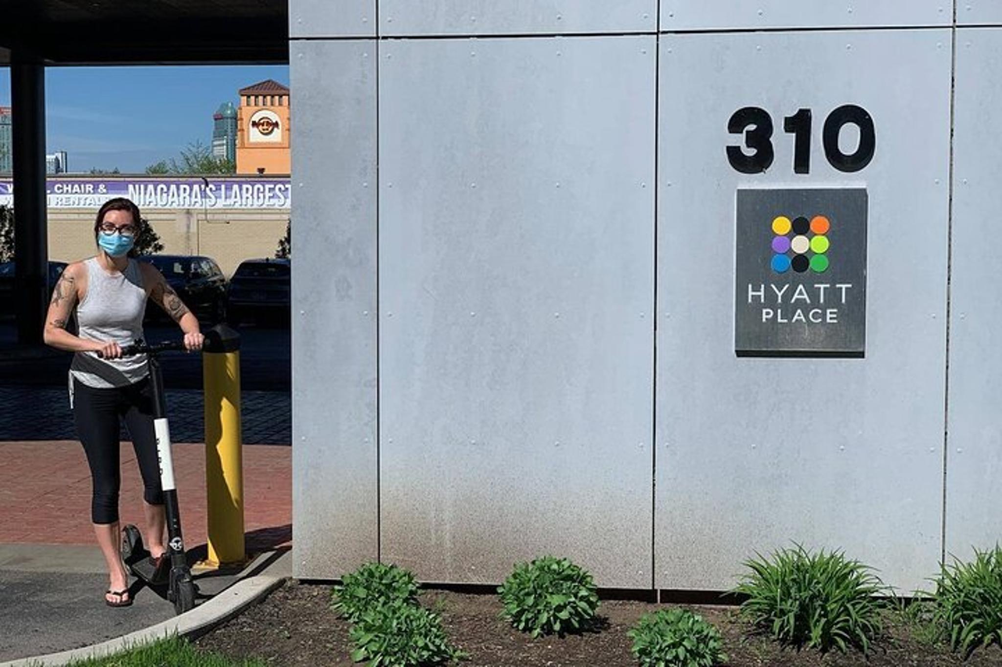 Niagara Falls E-Scooter Tour with Daredevil Museum Entry - Image 3