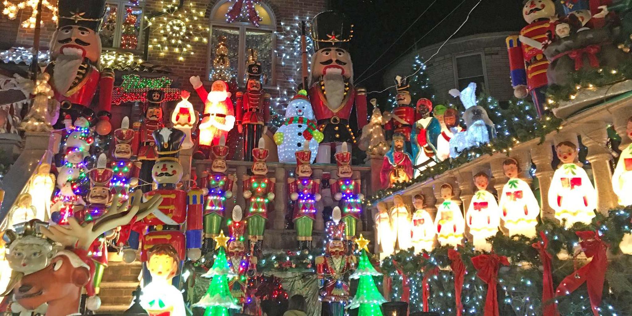 Brooklyn Dyker Heights Christmas Walking Tour