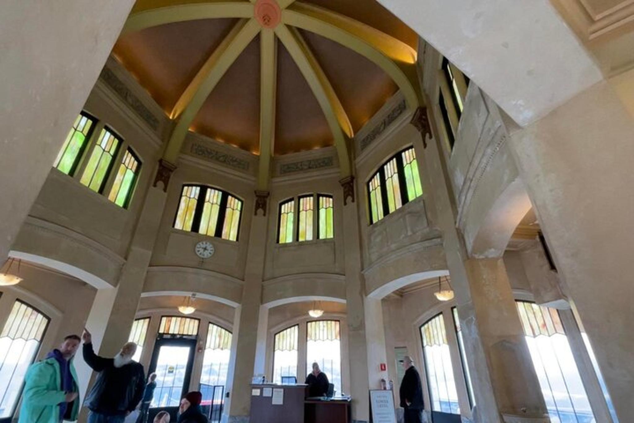 Portland Columbia River Gorge Waterfall Tour - Image 1