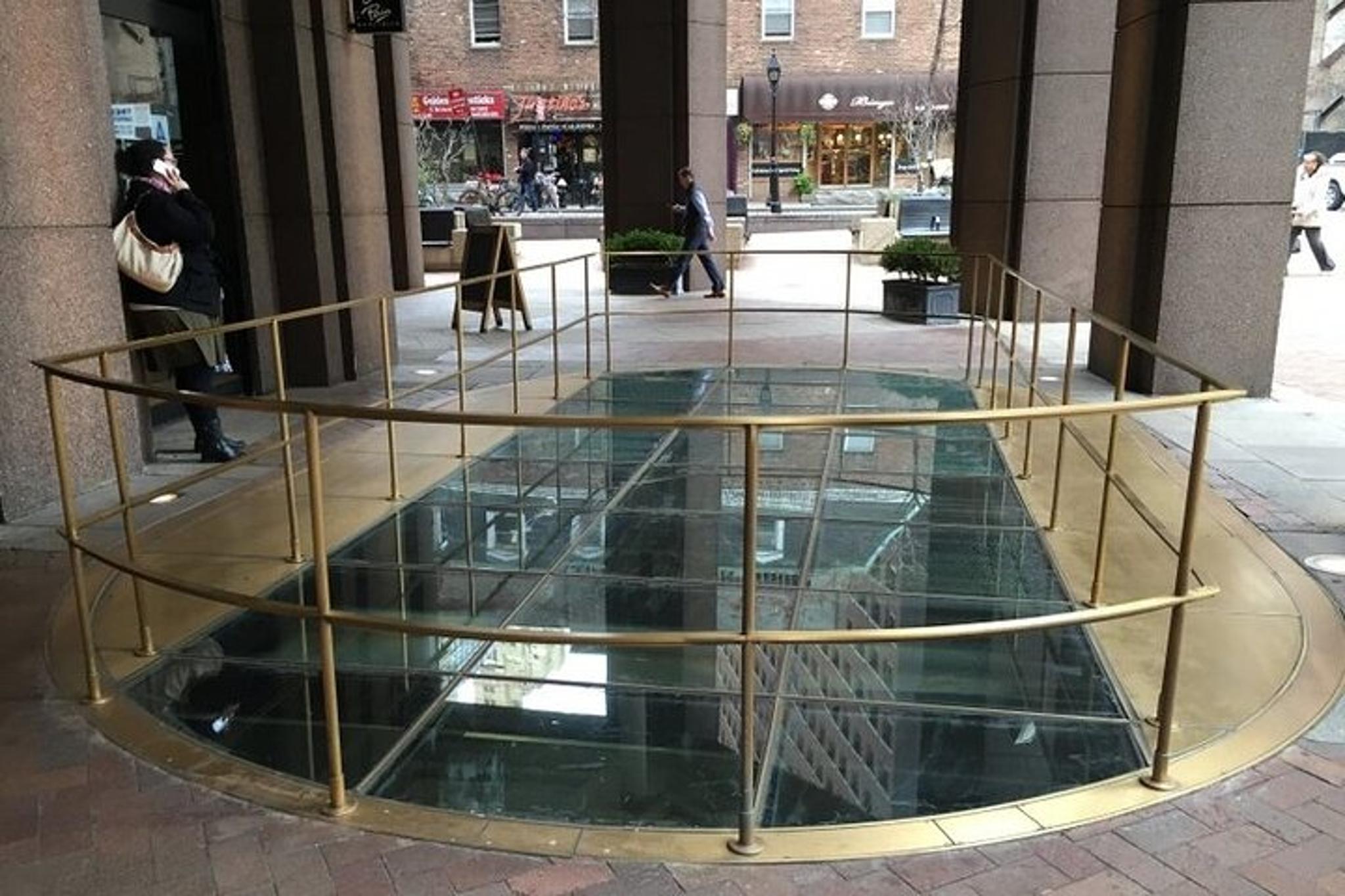 Manhattan Scavenger Hunt - Image 2