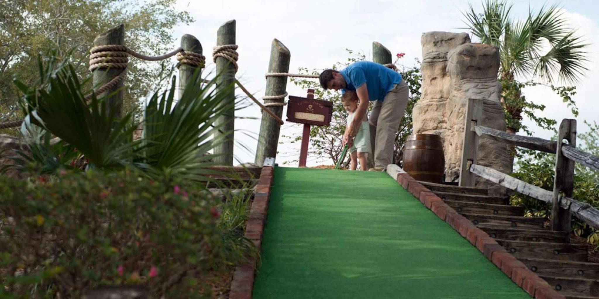 Orlando Pirate's Cove Adventure Golf - Image 3