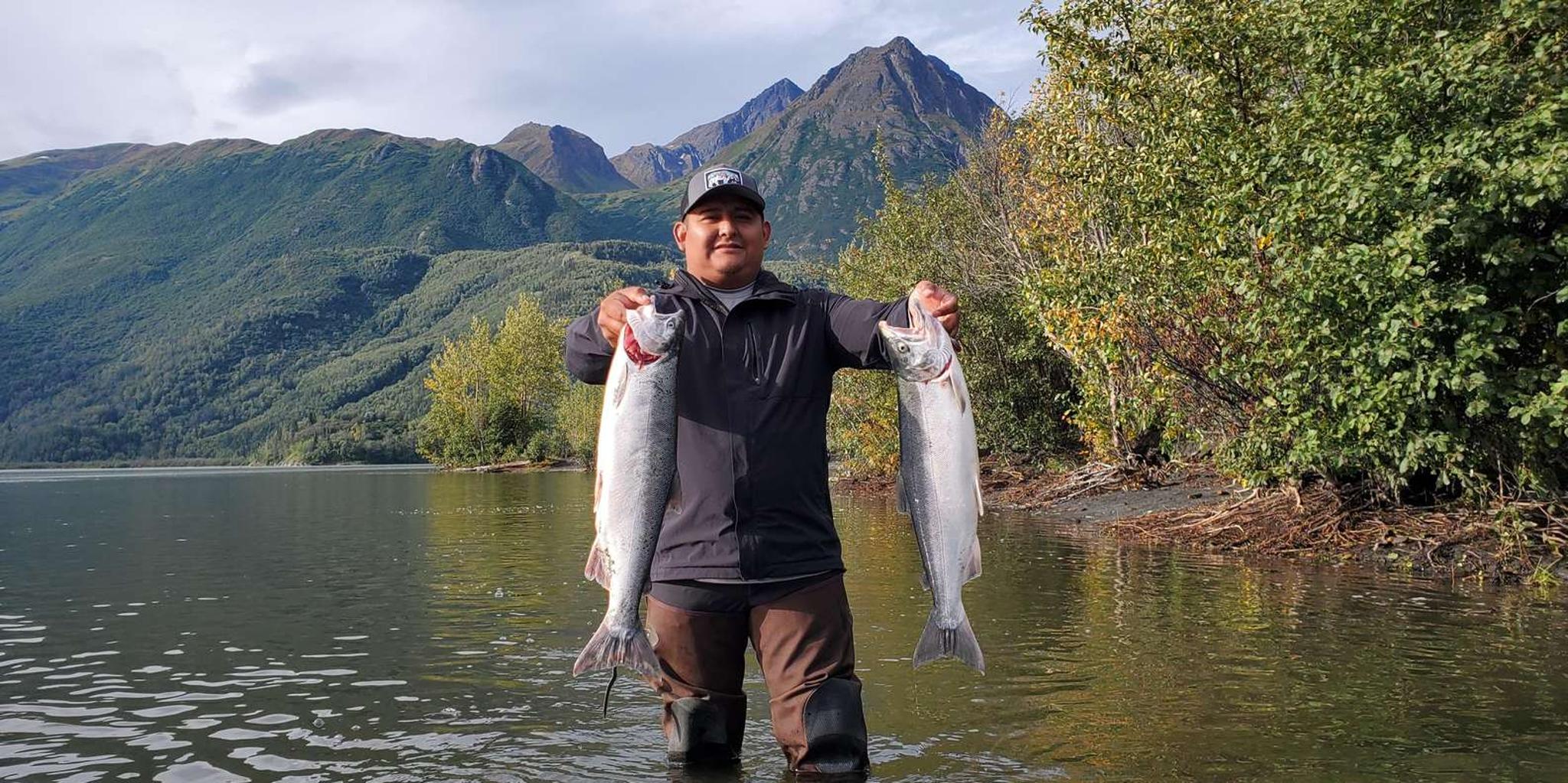 Anchorage Salmon Fishing Tour with Hotel Pickup