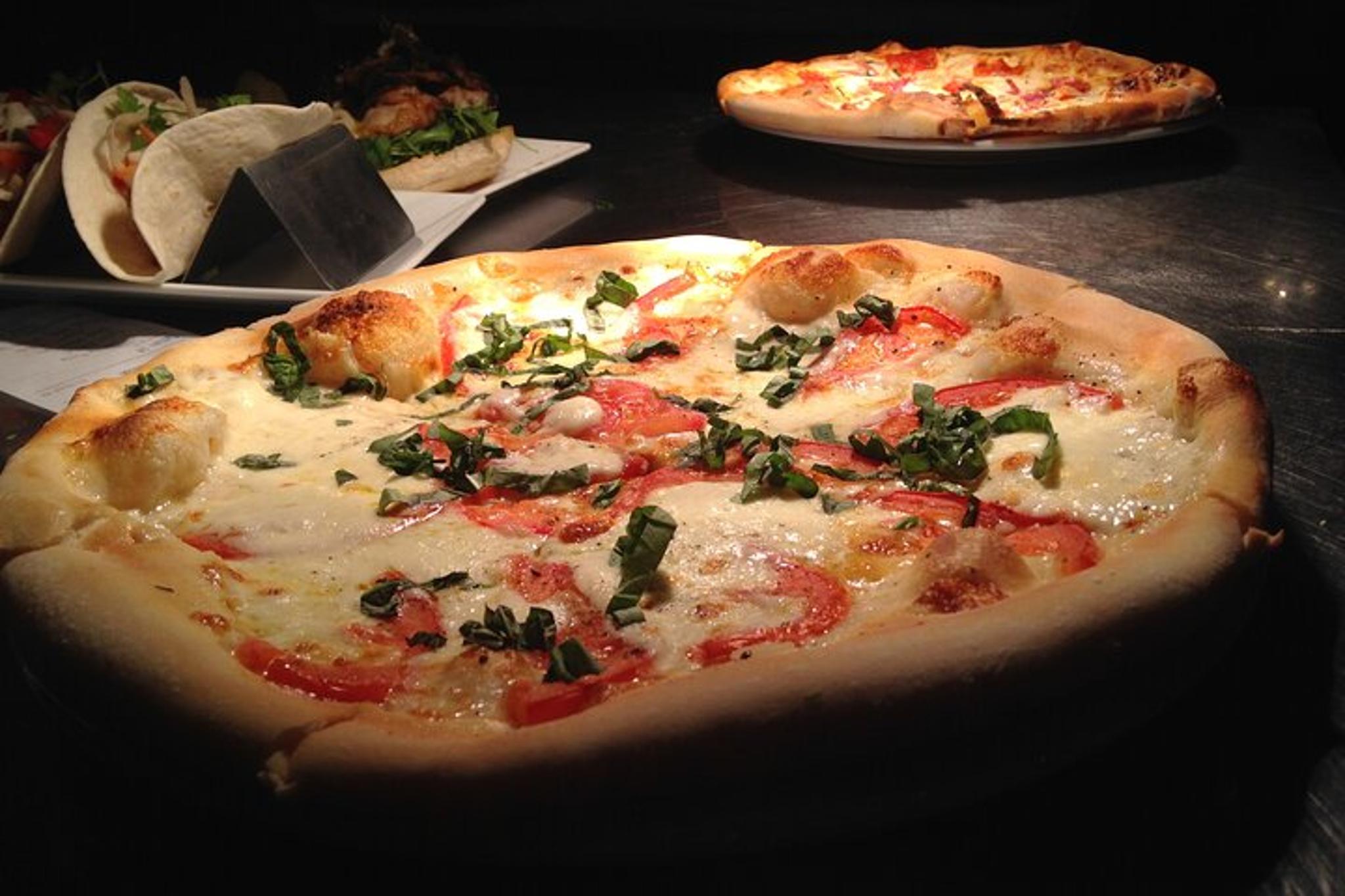 Oswego Food and History Tour - Image 2