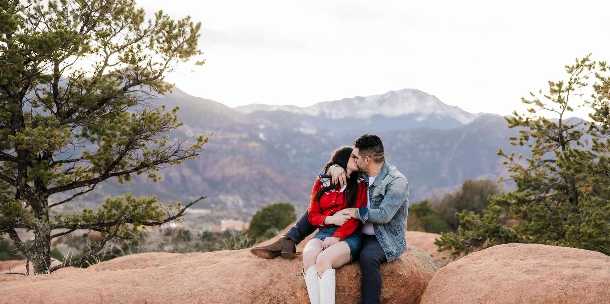 Colorado Springs Photoshoot in Garden of the Gods - Image 3