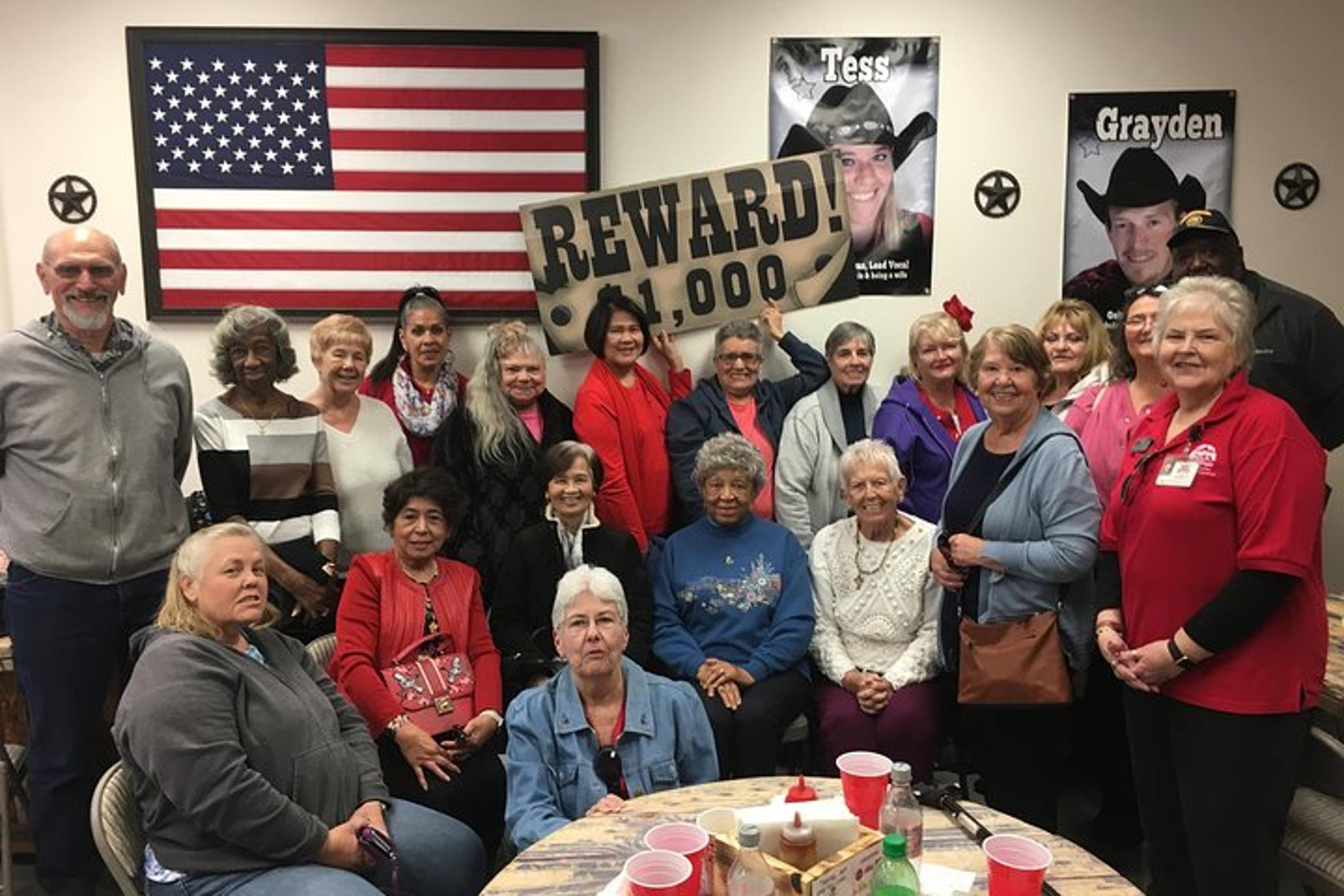 Las Vegas Dinner Show at Firelight Barn - Image 4