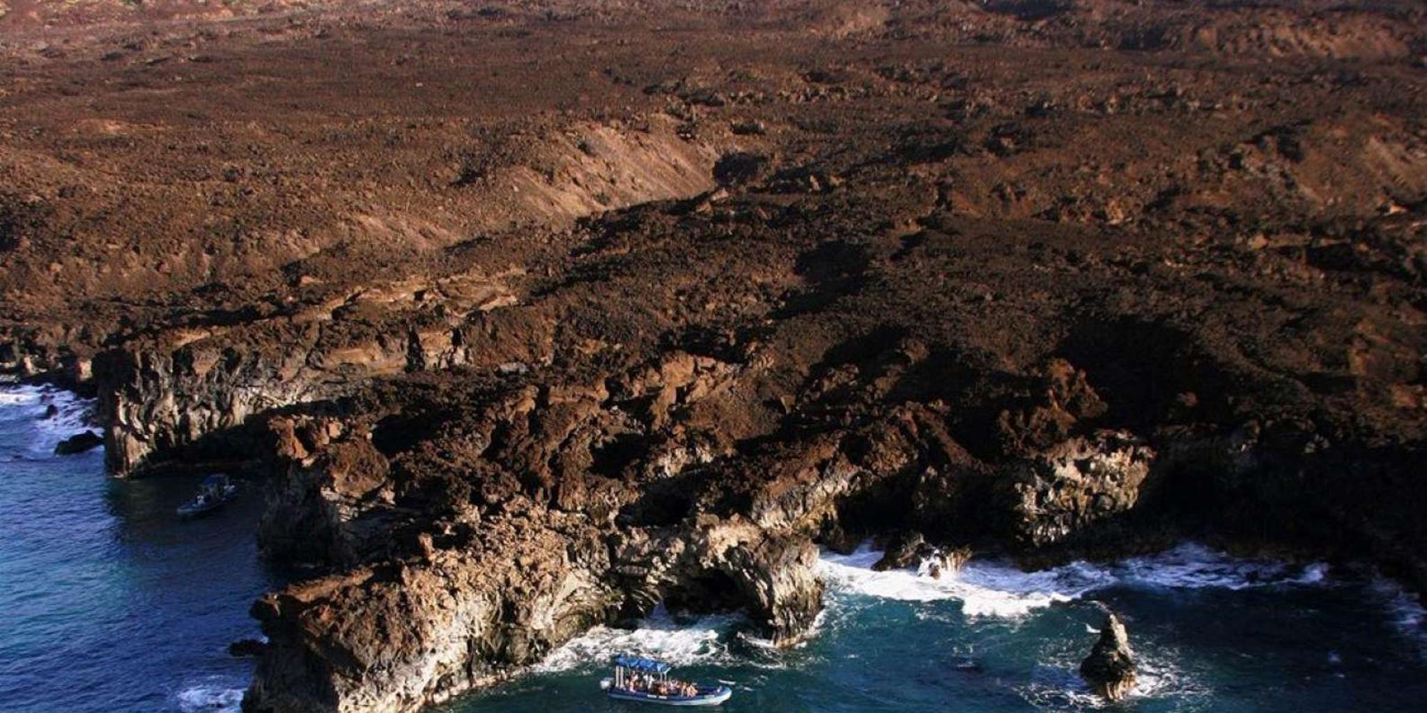 Kihei Sea Caves and Molokini Snorkel Tour - Image 4