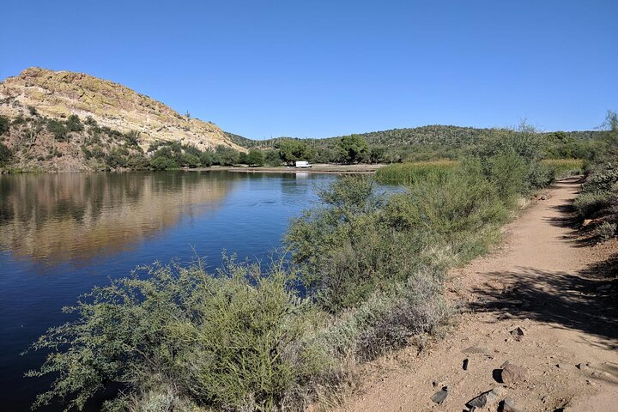 Saguaro Lake Guided Hike - Image 3