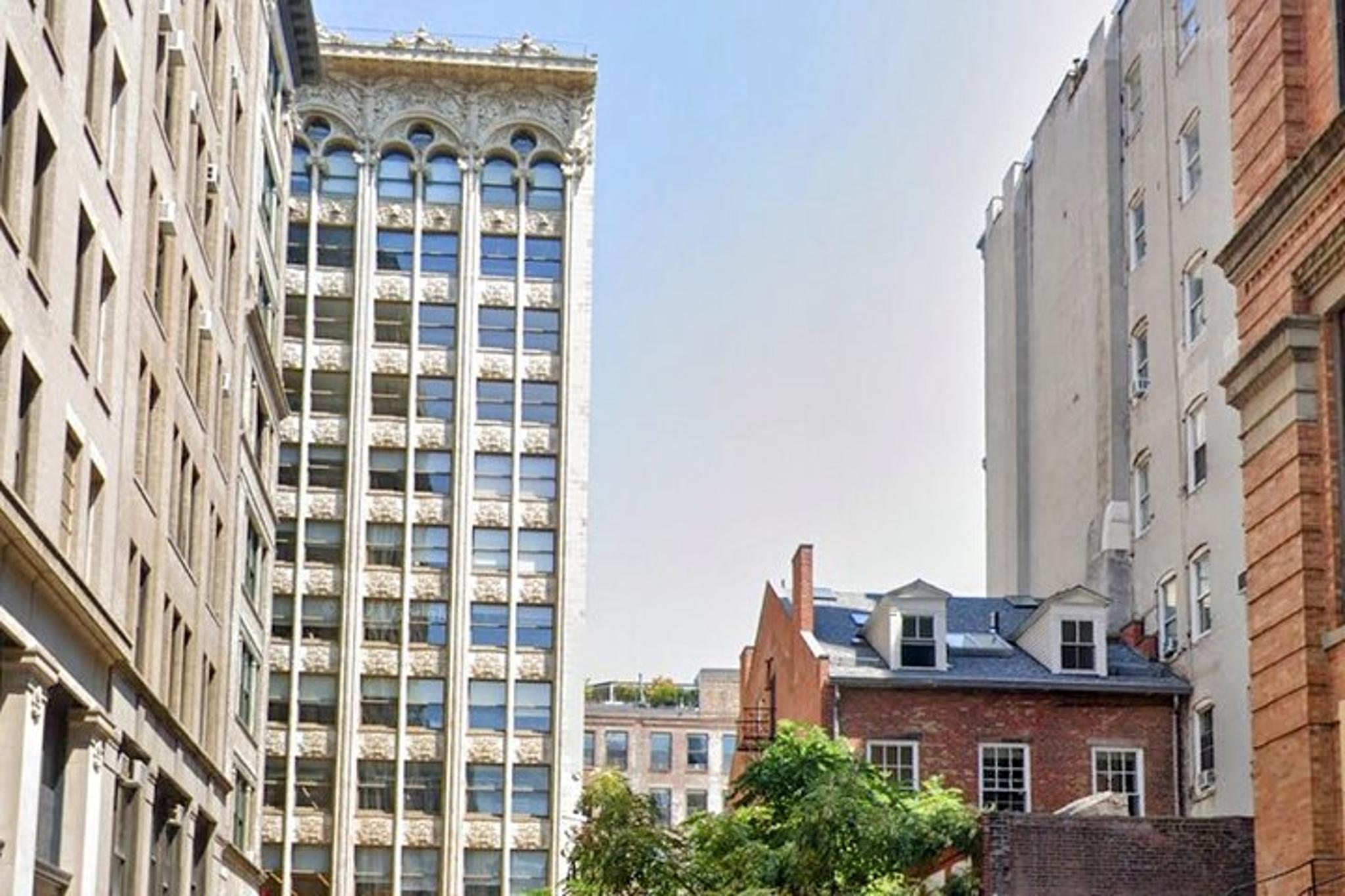 New York City Walking, Subway, and Ferry Tour - Image 4