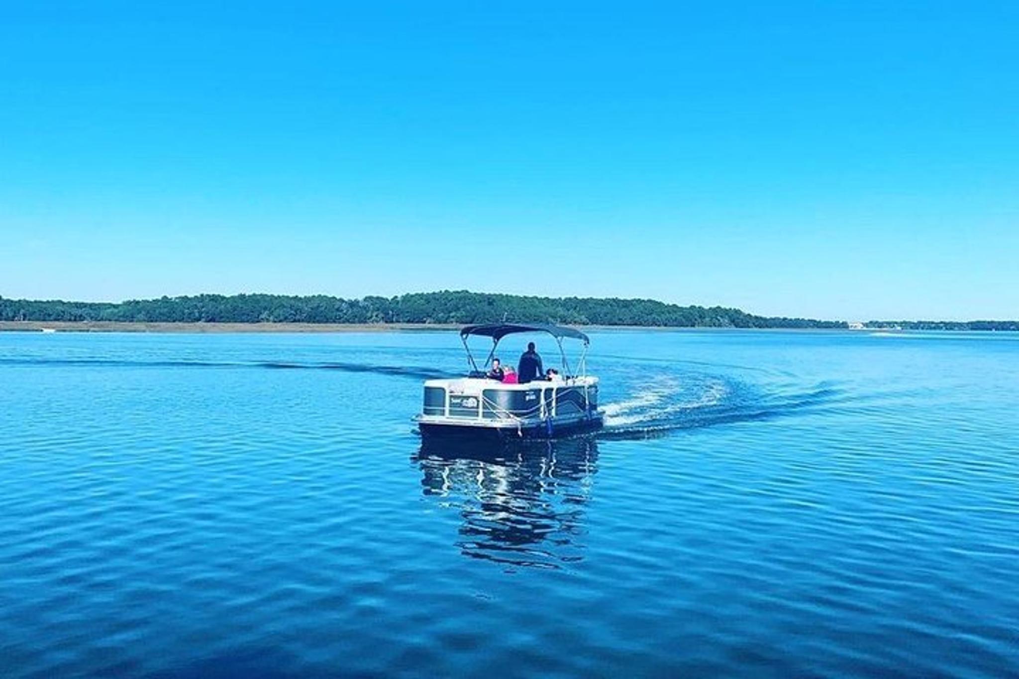 Hilton Head Pontoon Boat Rental 5 hr - Image 4